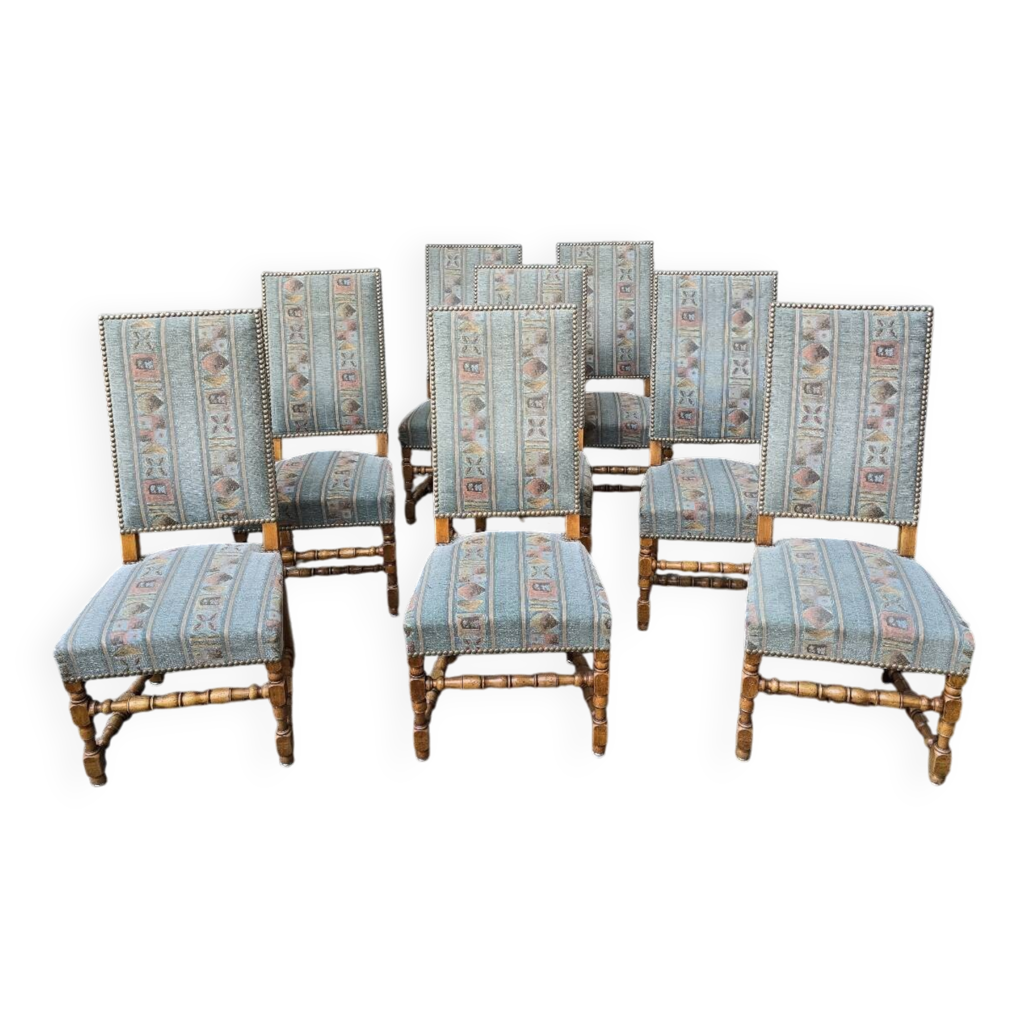 8 chaises en bois massif style Louis XIII