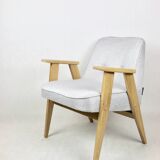 Fauteuil Modèle 366 Bouclé Beige par Józef Chierowski, 1970s