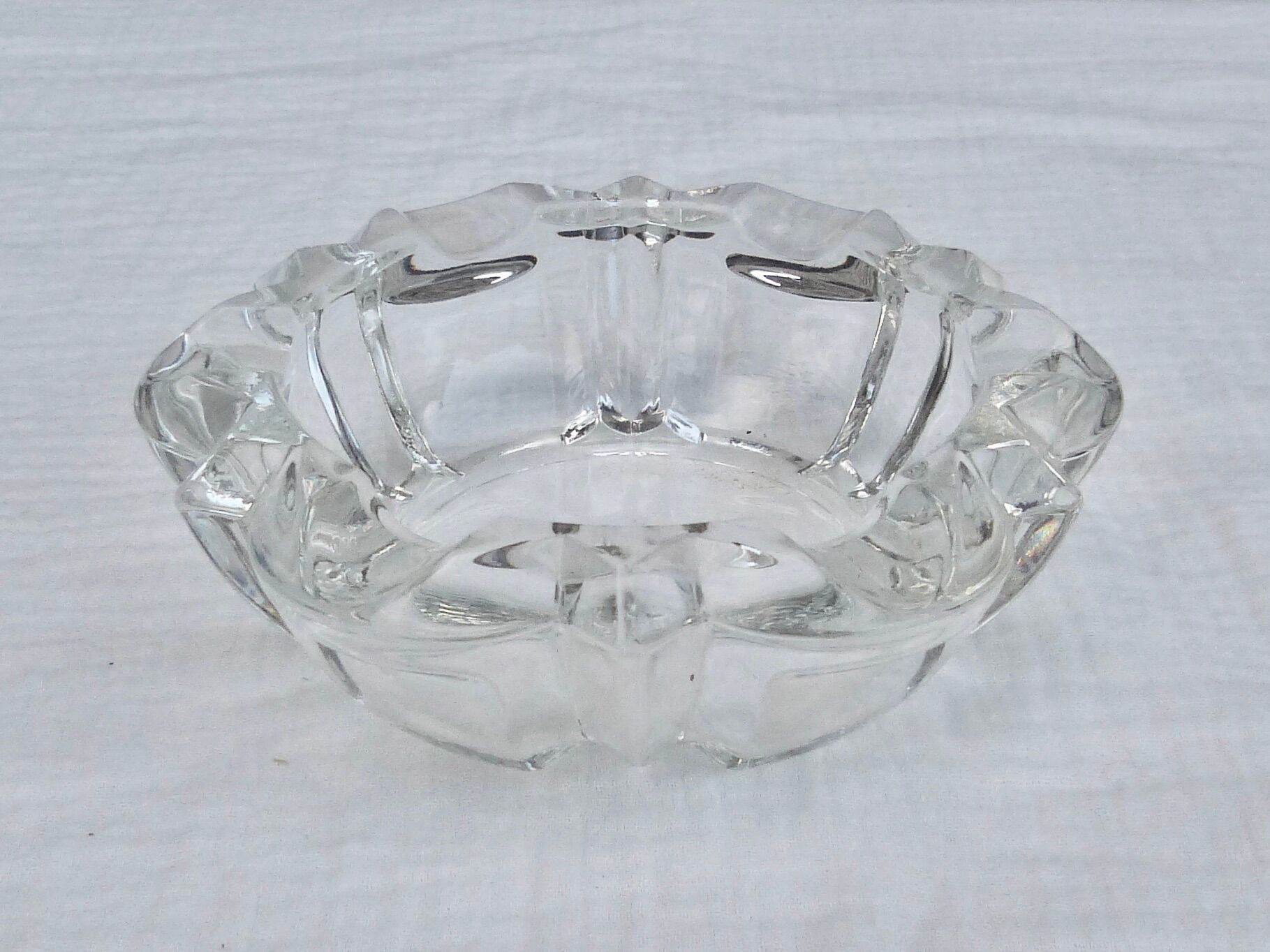 Glass flower ashtray