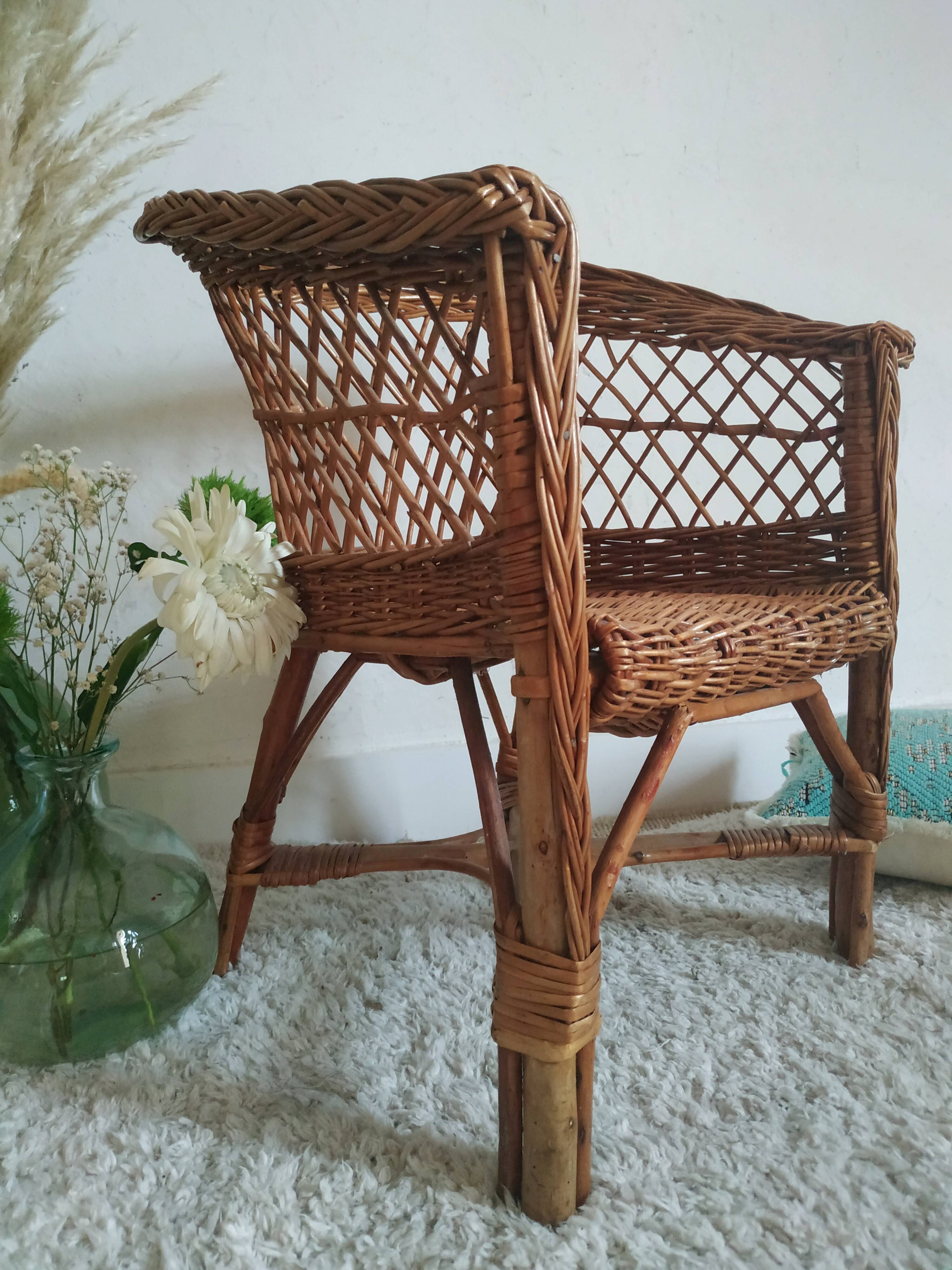 Vintage wicker child chair