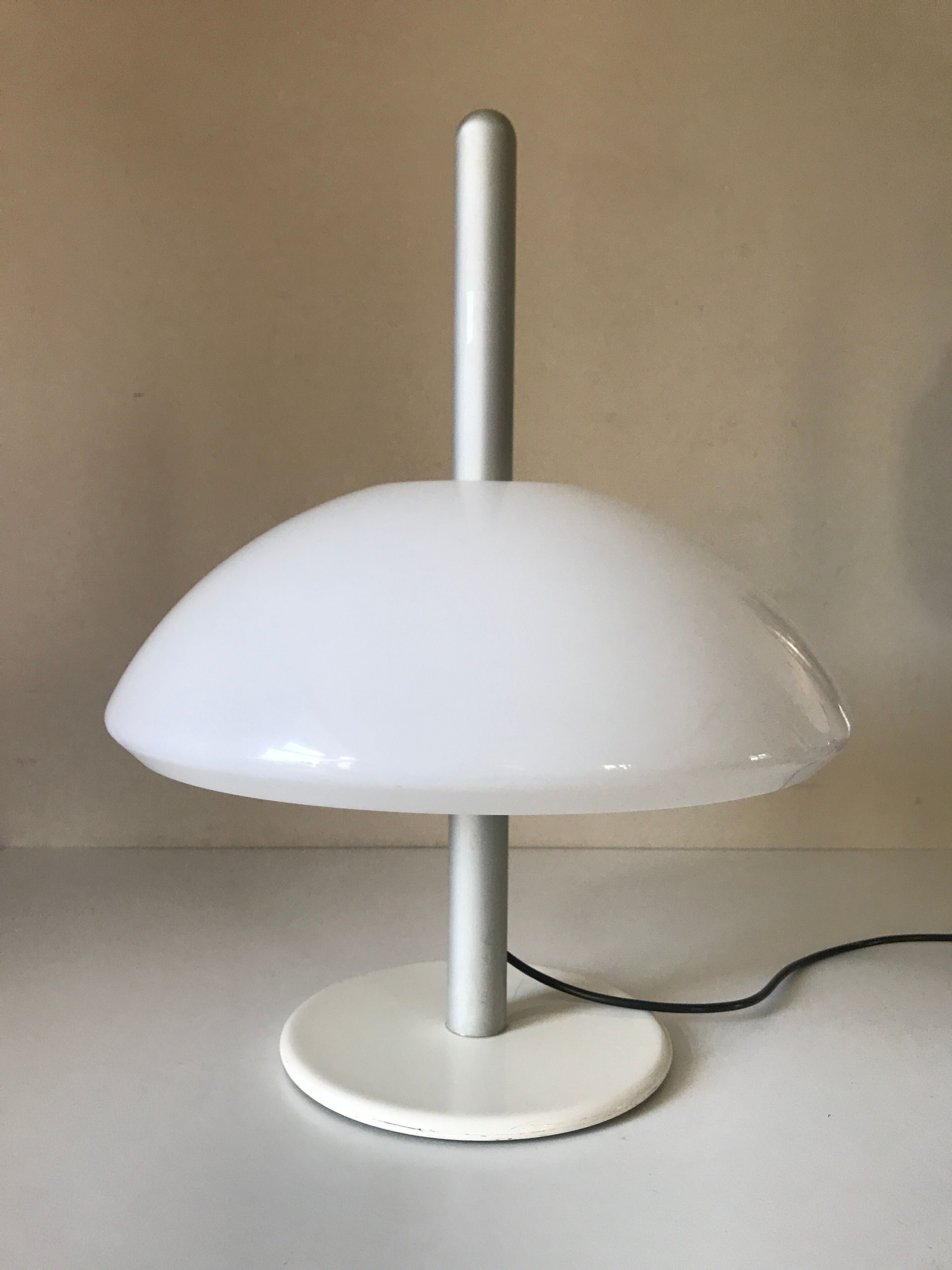Guzzini lamp vintage design 70-80s