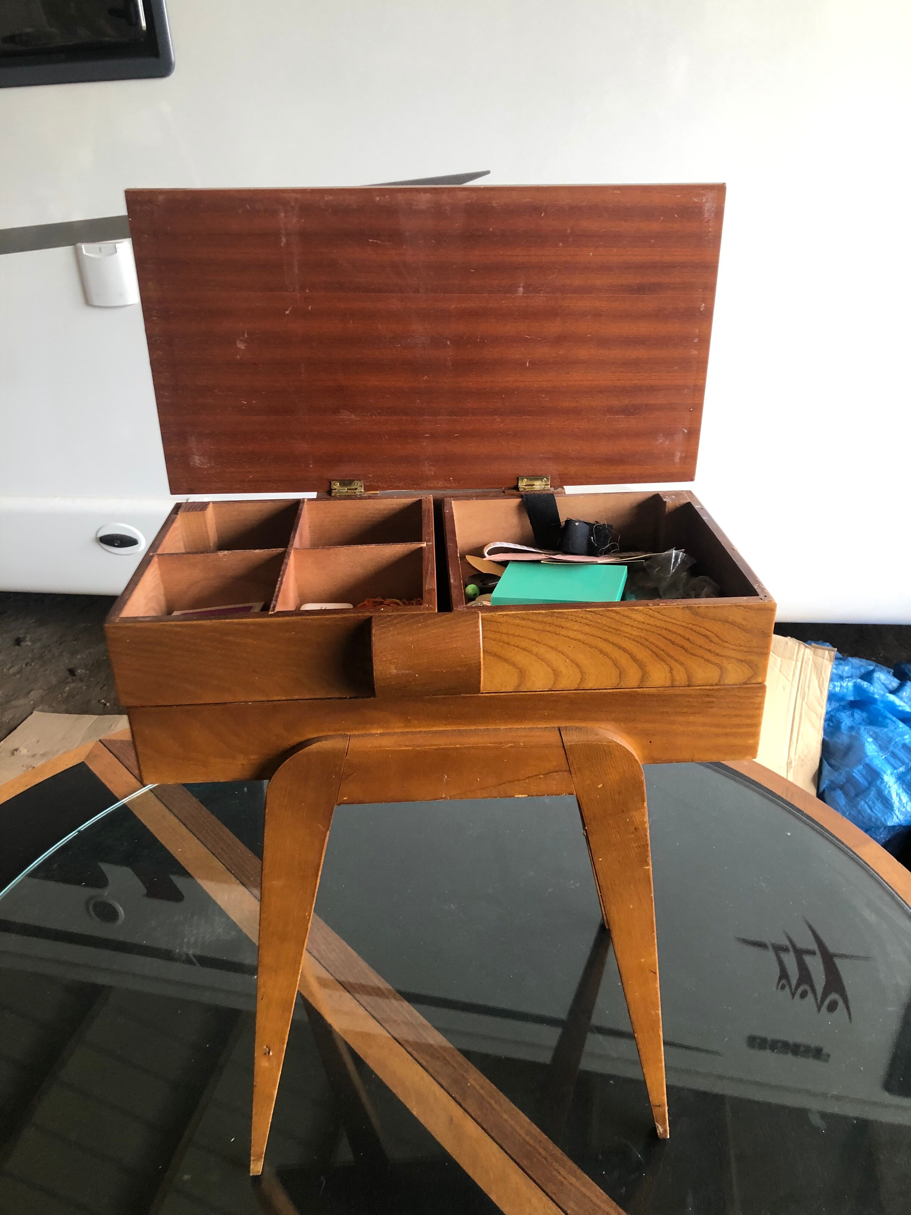 Worker sewing feet compass 1950