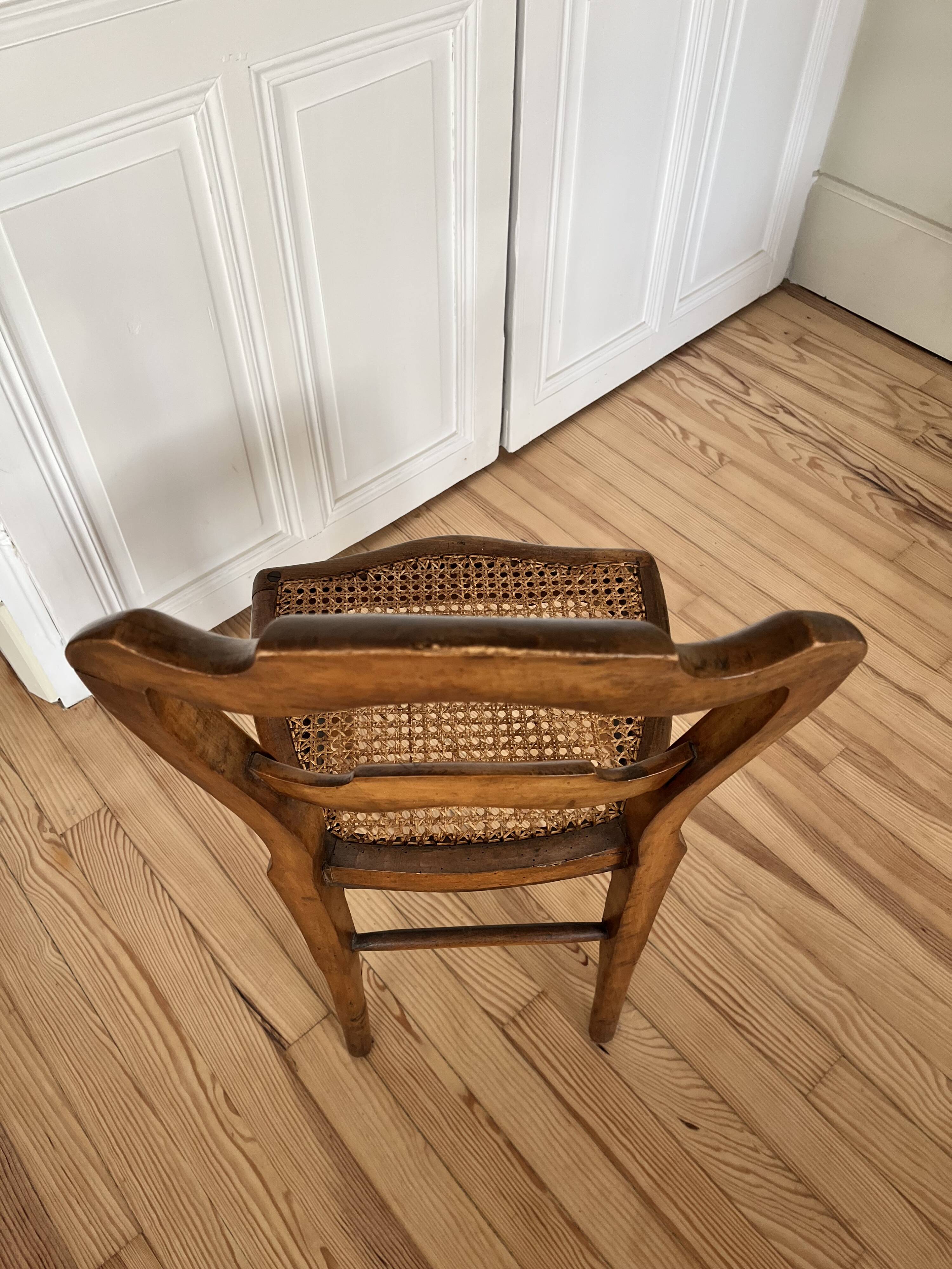 Chaises style Louis XV en bois et cannage
