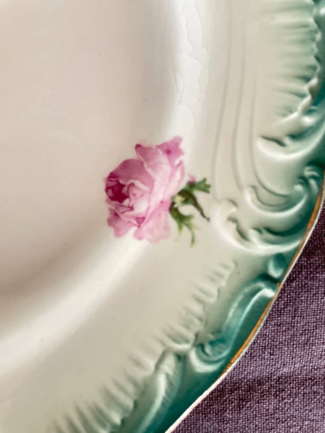 12 Dessert Plates Gien Year 1930 Decor of Roses Green Border