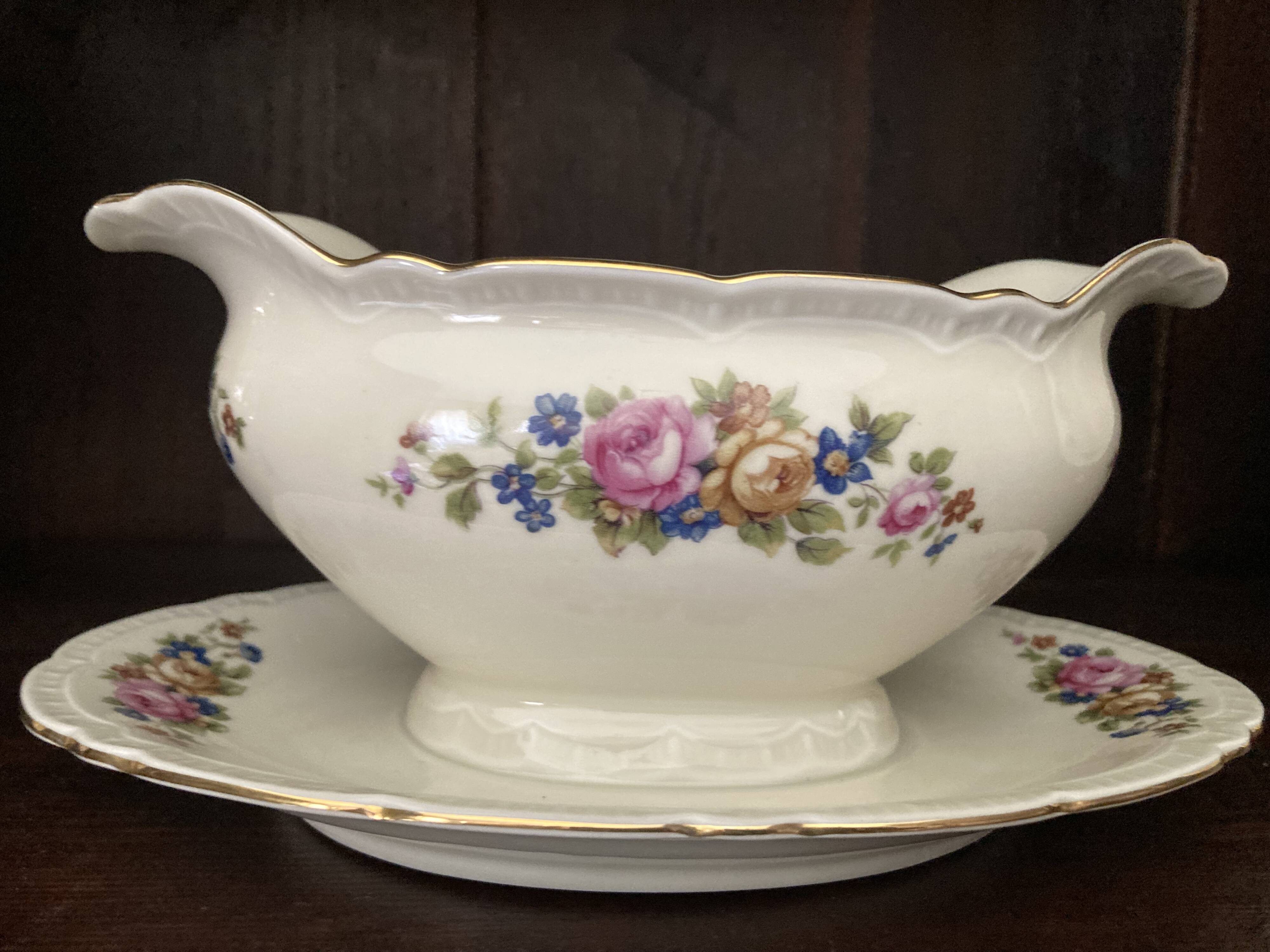 Ensemble de service de table de porcelaine