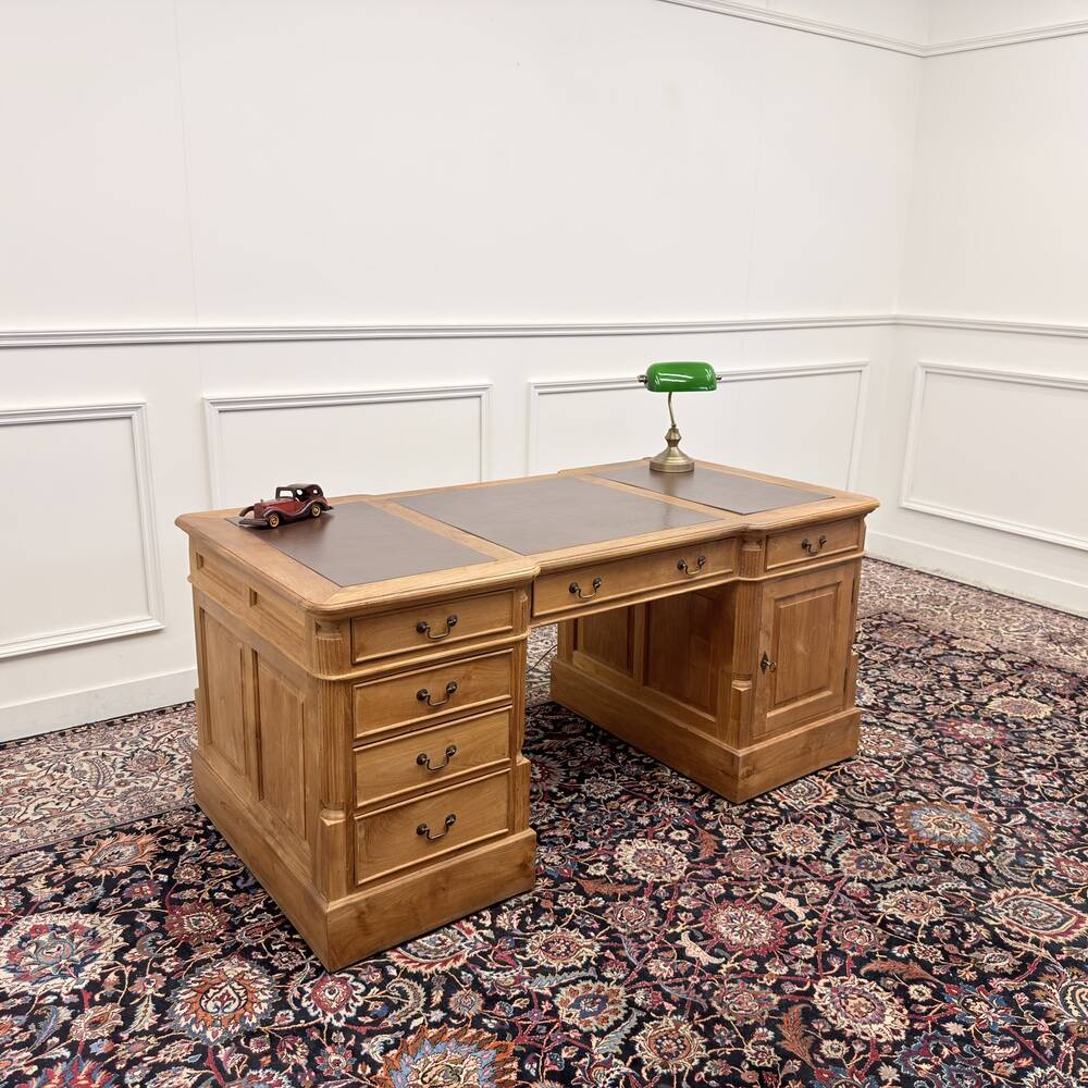 Bureau en teck anglais classique avec cuir marron
