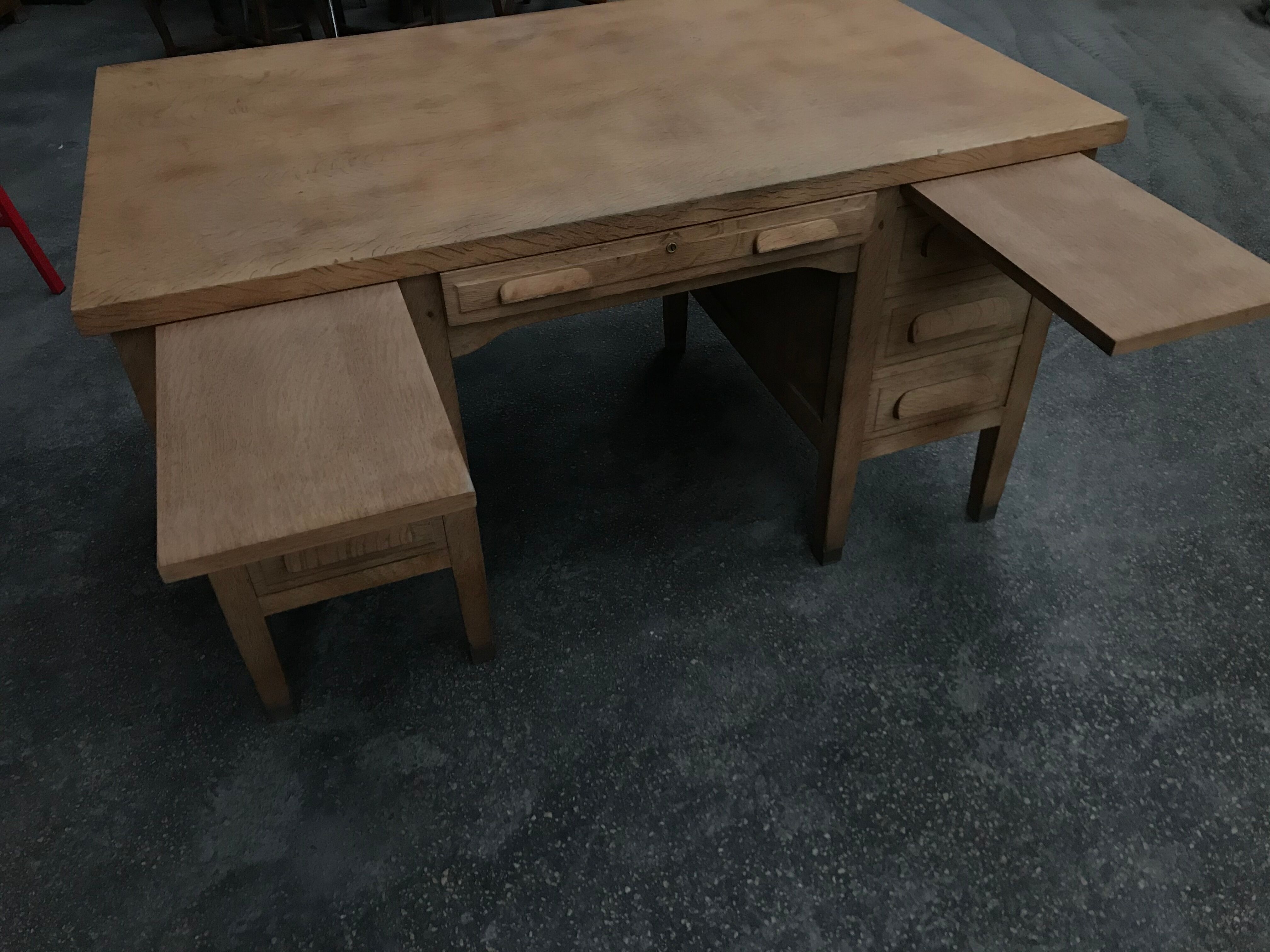 Administrative notary oak desk an aero erased