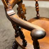 Large Victorian Windsor Armchair in Elm, 19th Century
