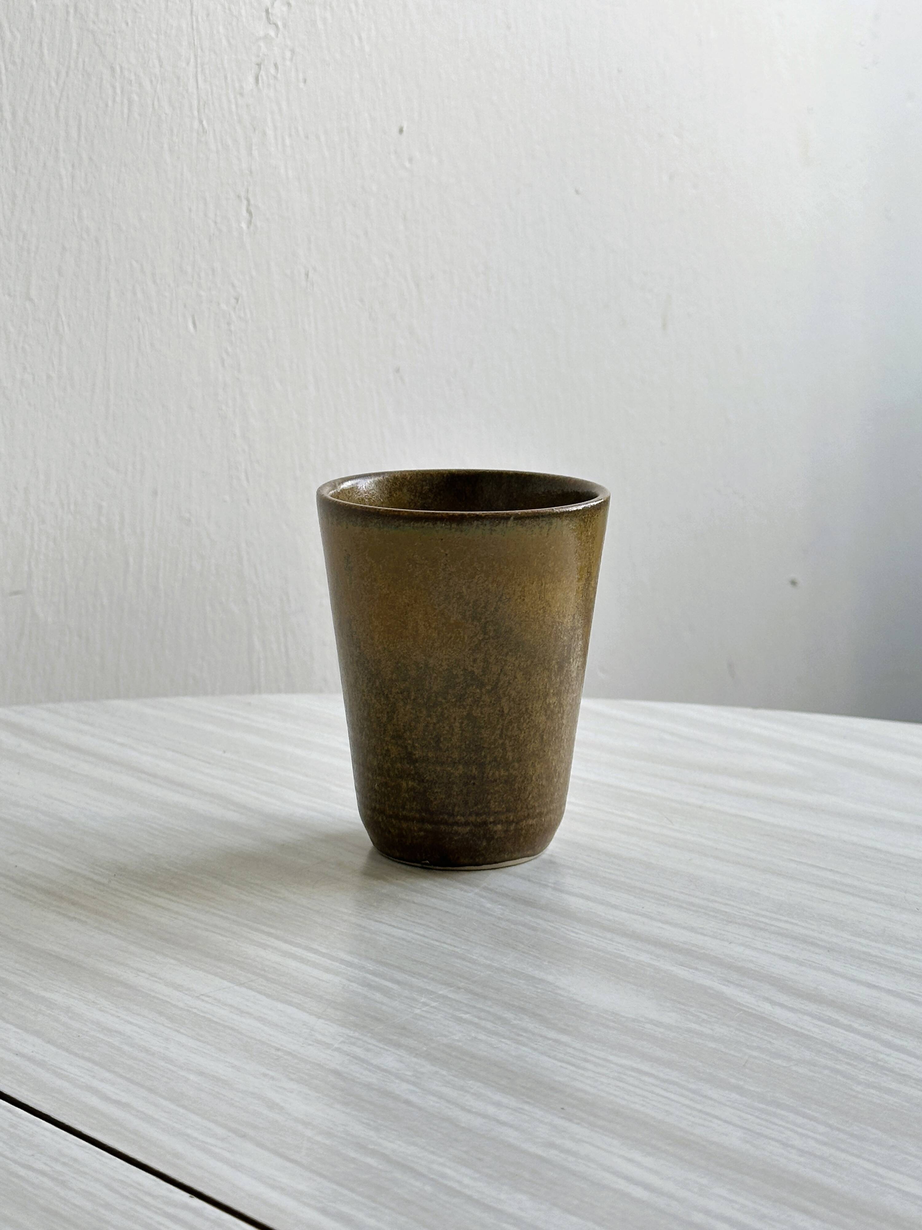 6 Digoin ceramic mugs.
