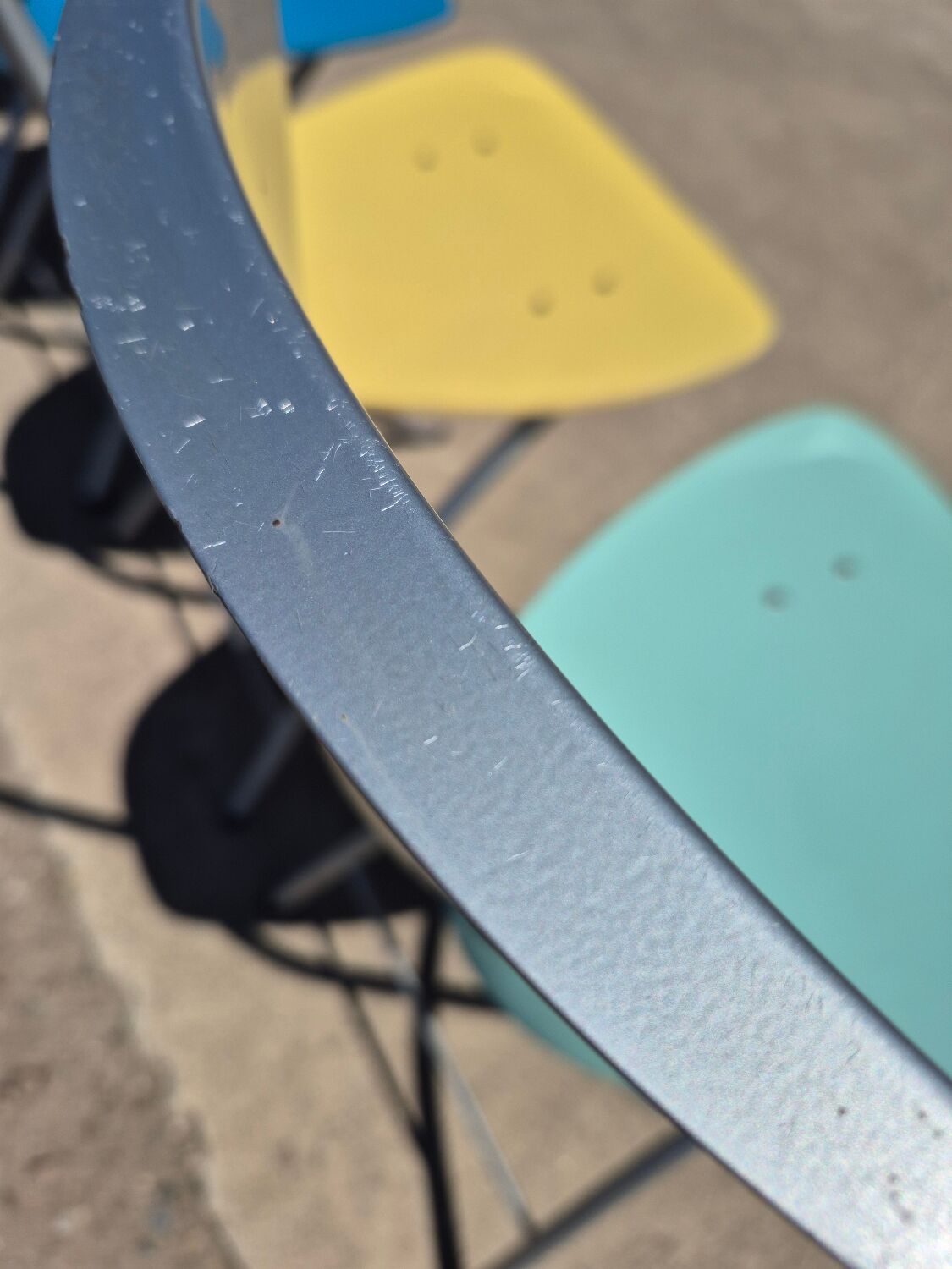 ensemble de 4 chaises pliantes Piu Bonaldo style Memphis