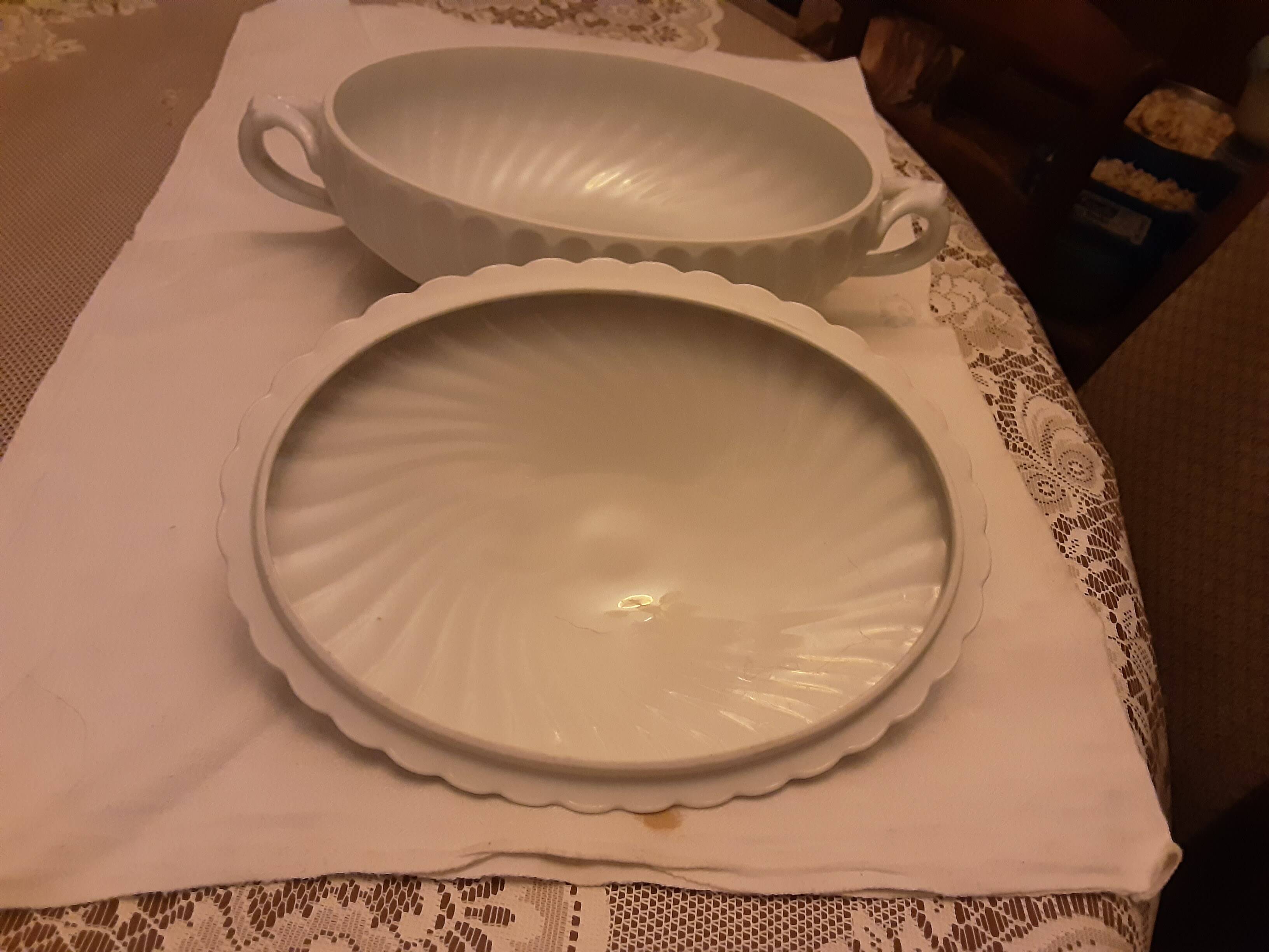Haviland limoges porcelain vegetable dish, white torso model