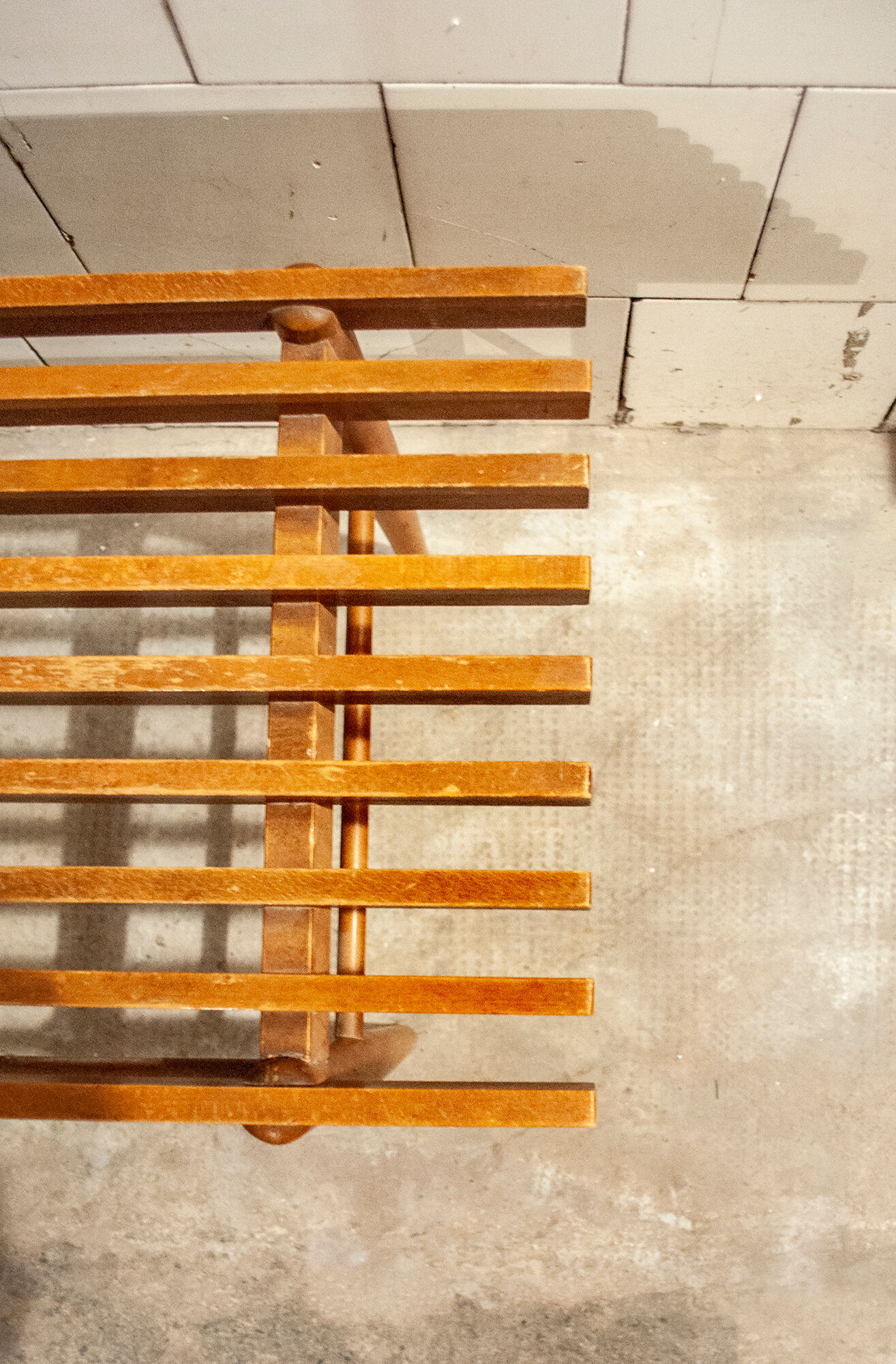 1950s Italian walnut wooden bench