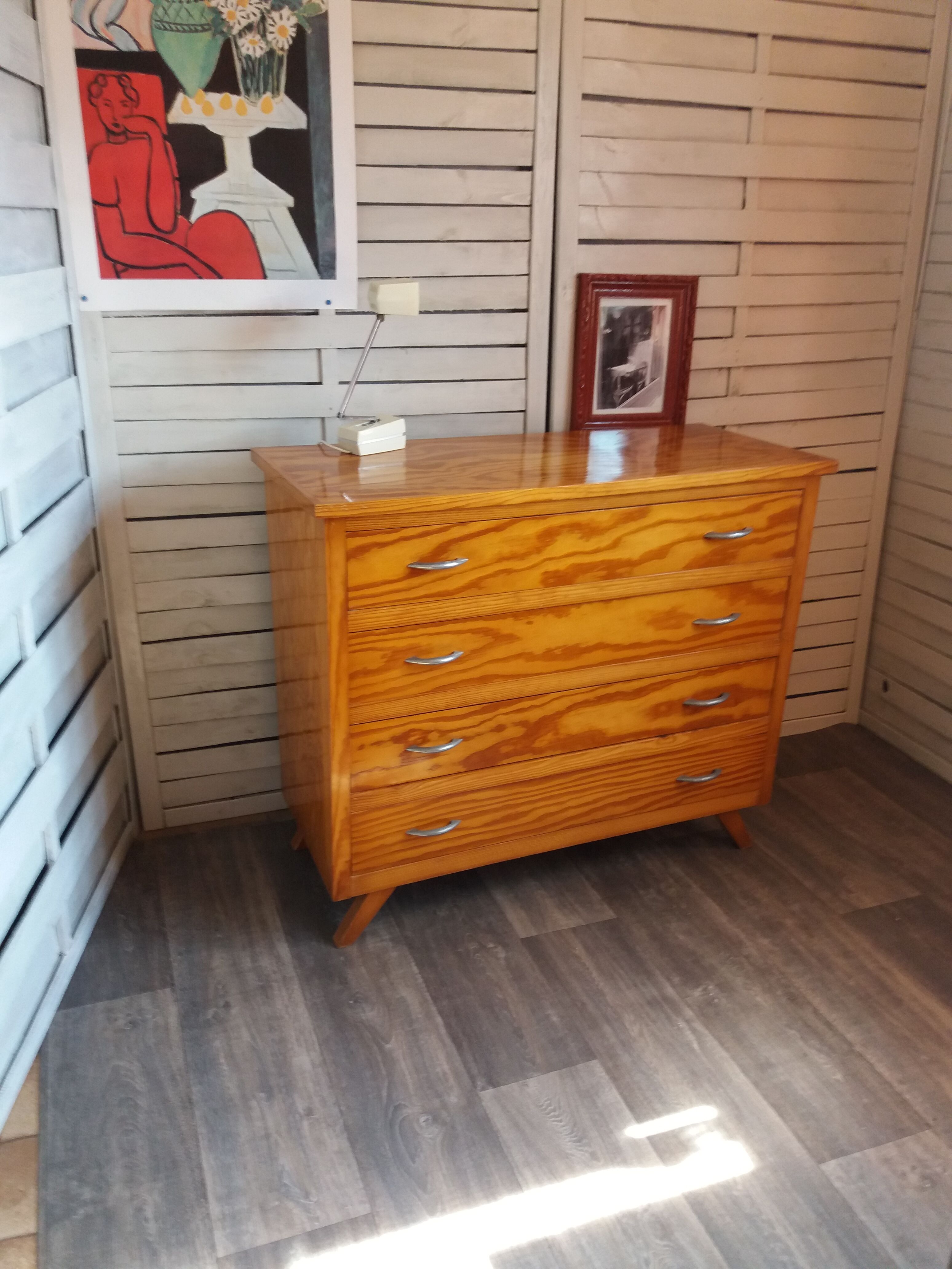 Commode années 60 pieds compas