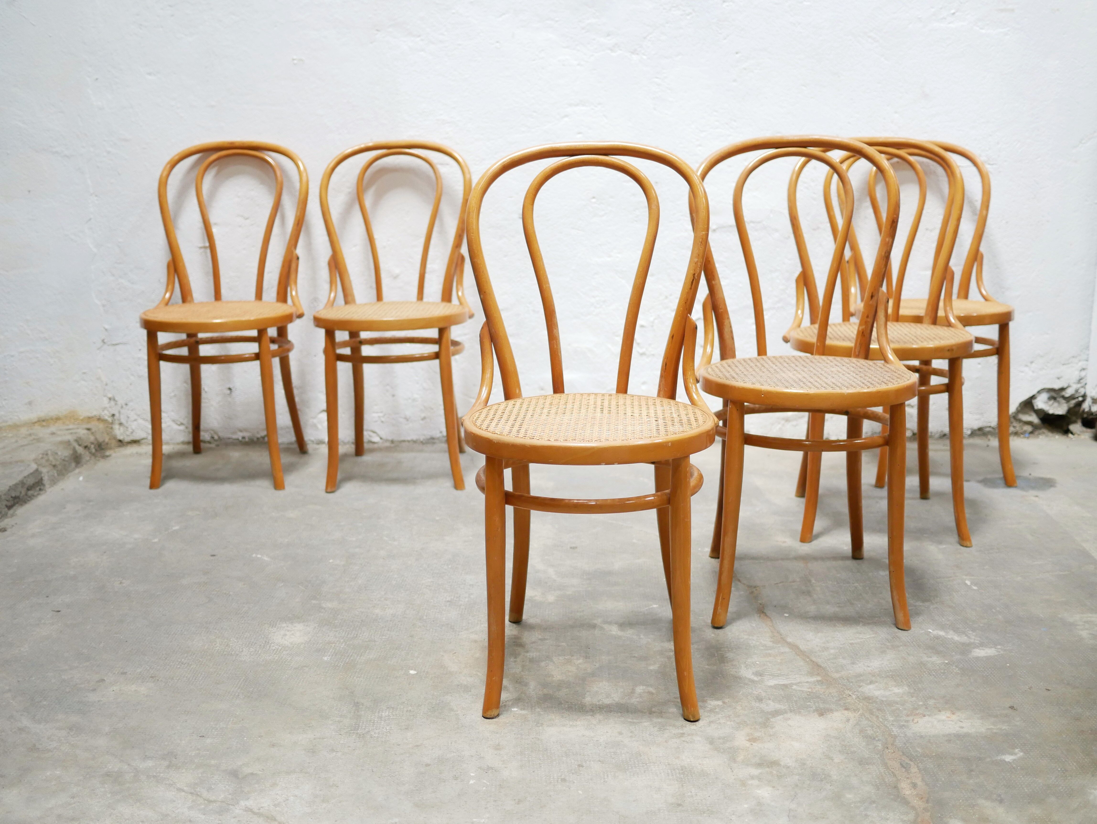 Vintage bistro chair cannée