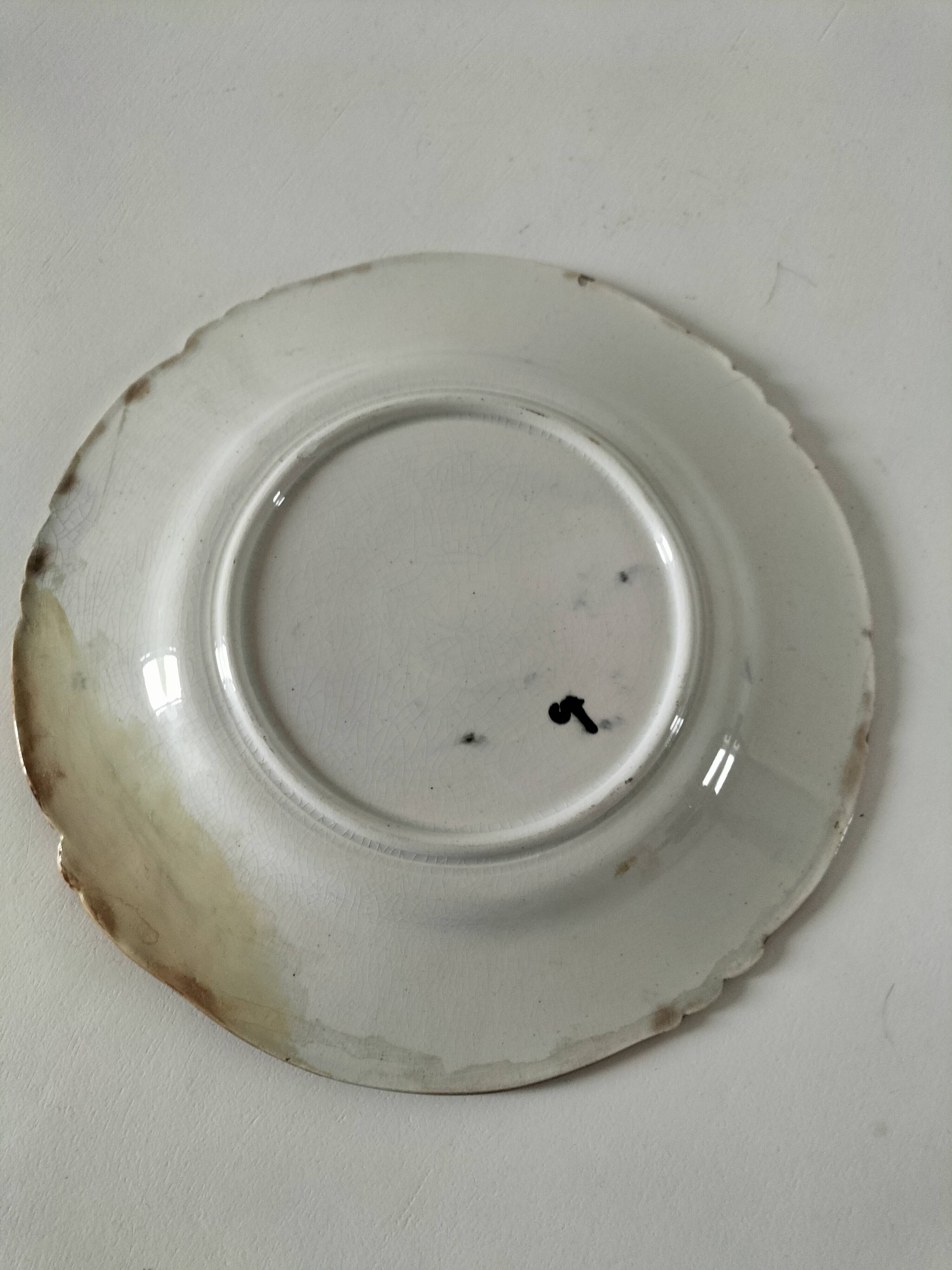 Asparagus plate in earthenware – acanthus and shells – around 1900
