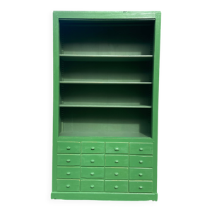 Meuble de quincaillerie