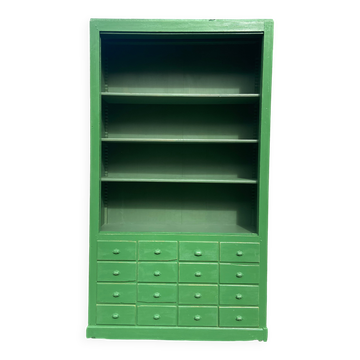 Meuble de quincaillerie
