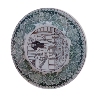 Wisdom Talking Plate n° 8 in semi-porcelain of Lunéville signed Joseph Hemard diam 17.5 cm