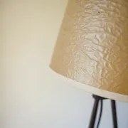 Sculptural tripod floor lamp in wrought iron, François Liguori