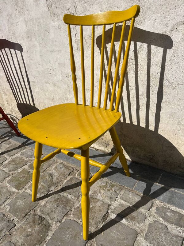 Chaise Baumann jaune moutarde