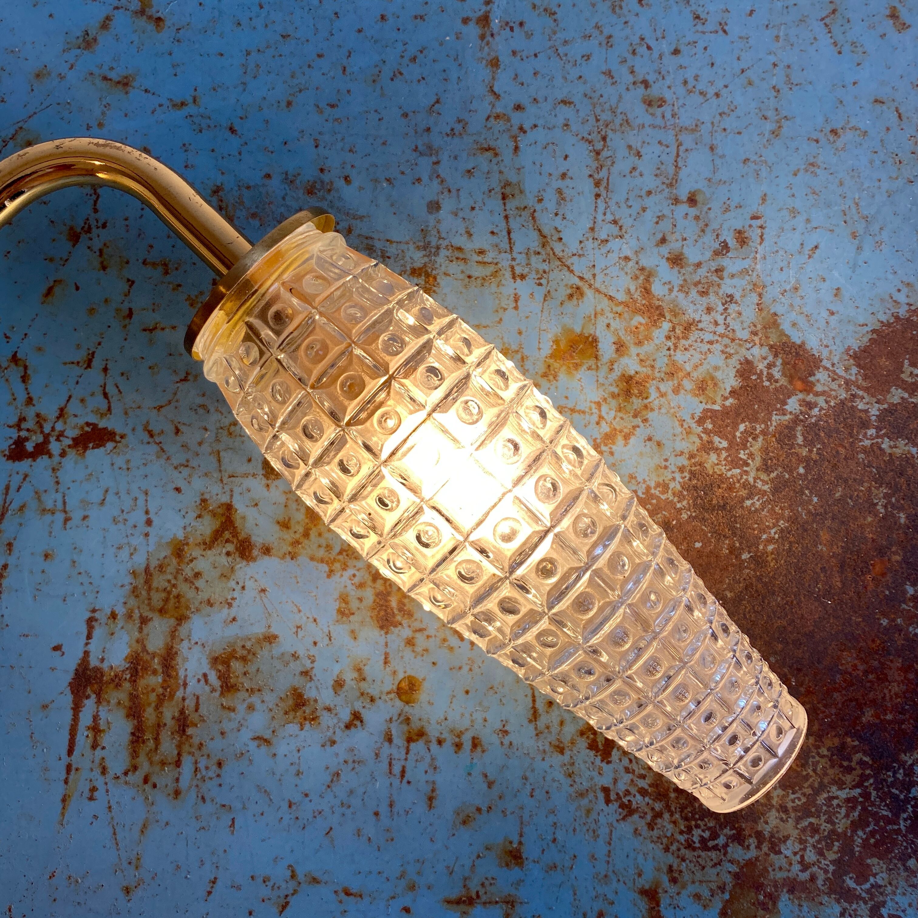 Applique tulipe vintage en verre moulé Selency