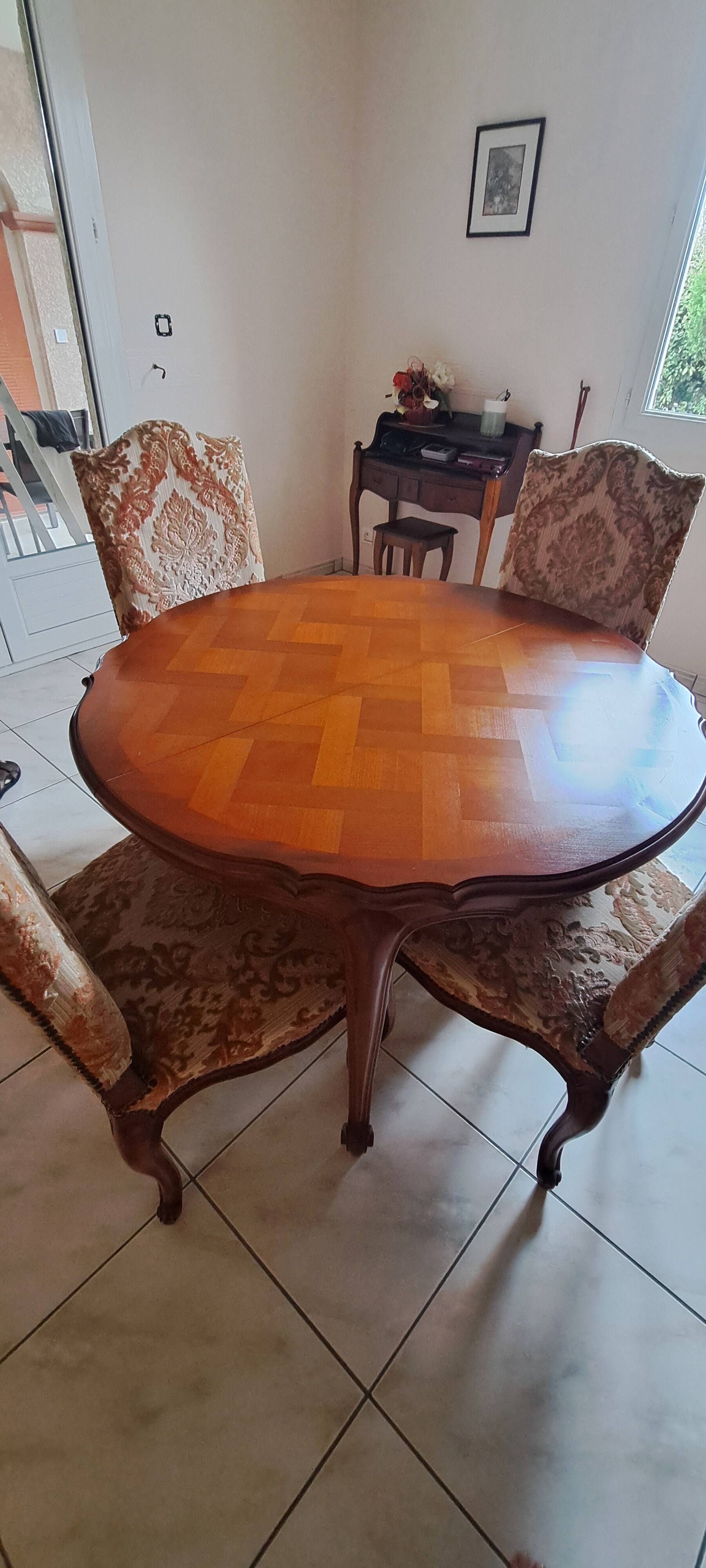 Table merisier ronde /ovale 2 rallonges