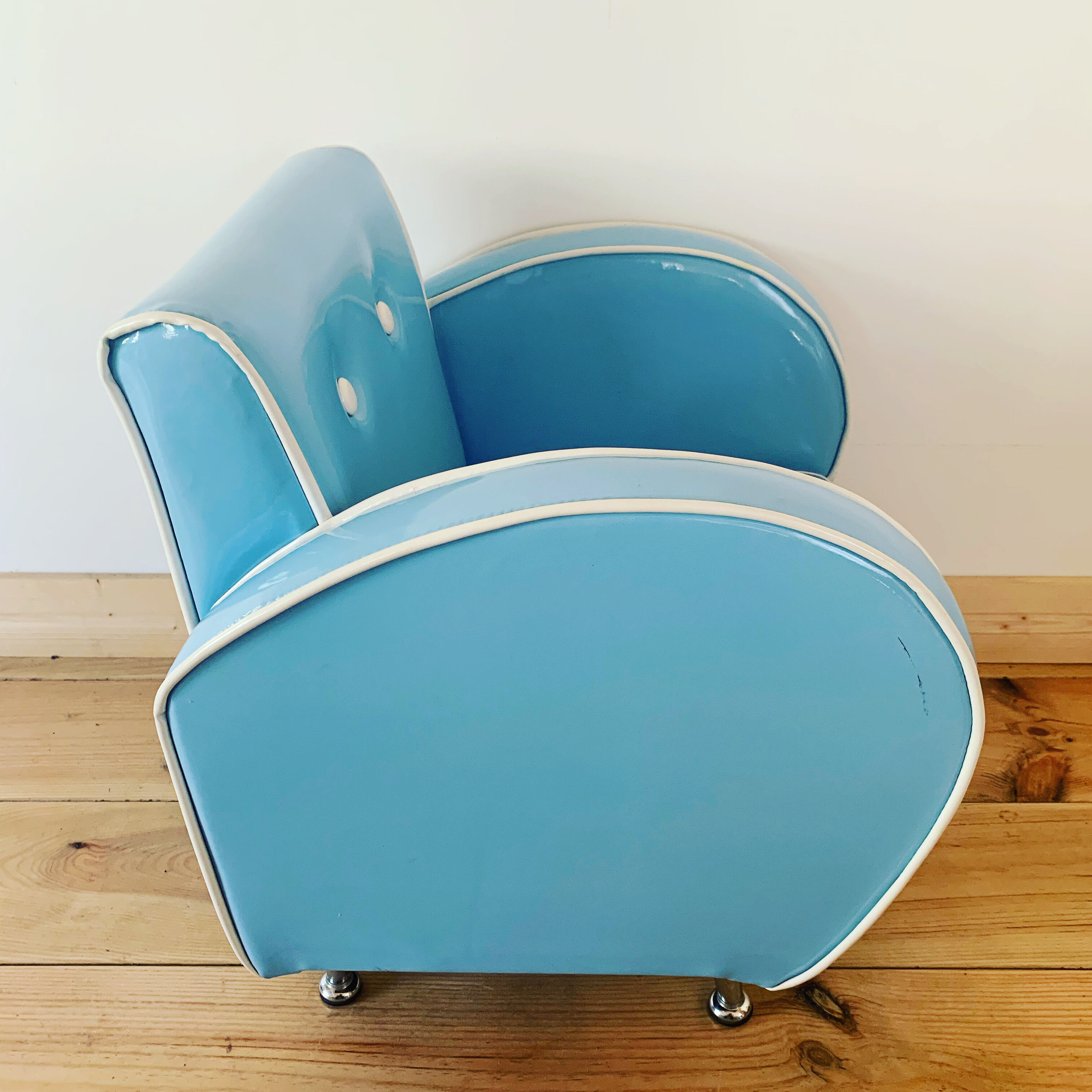Kids' club chair