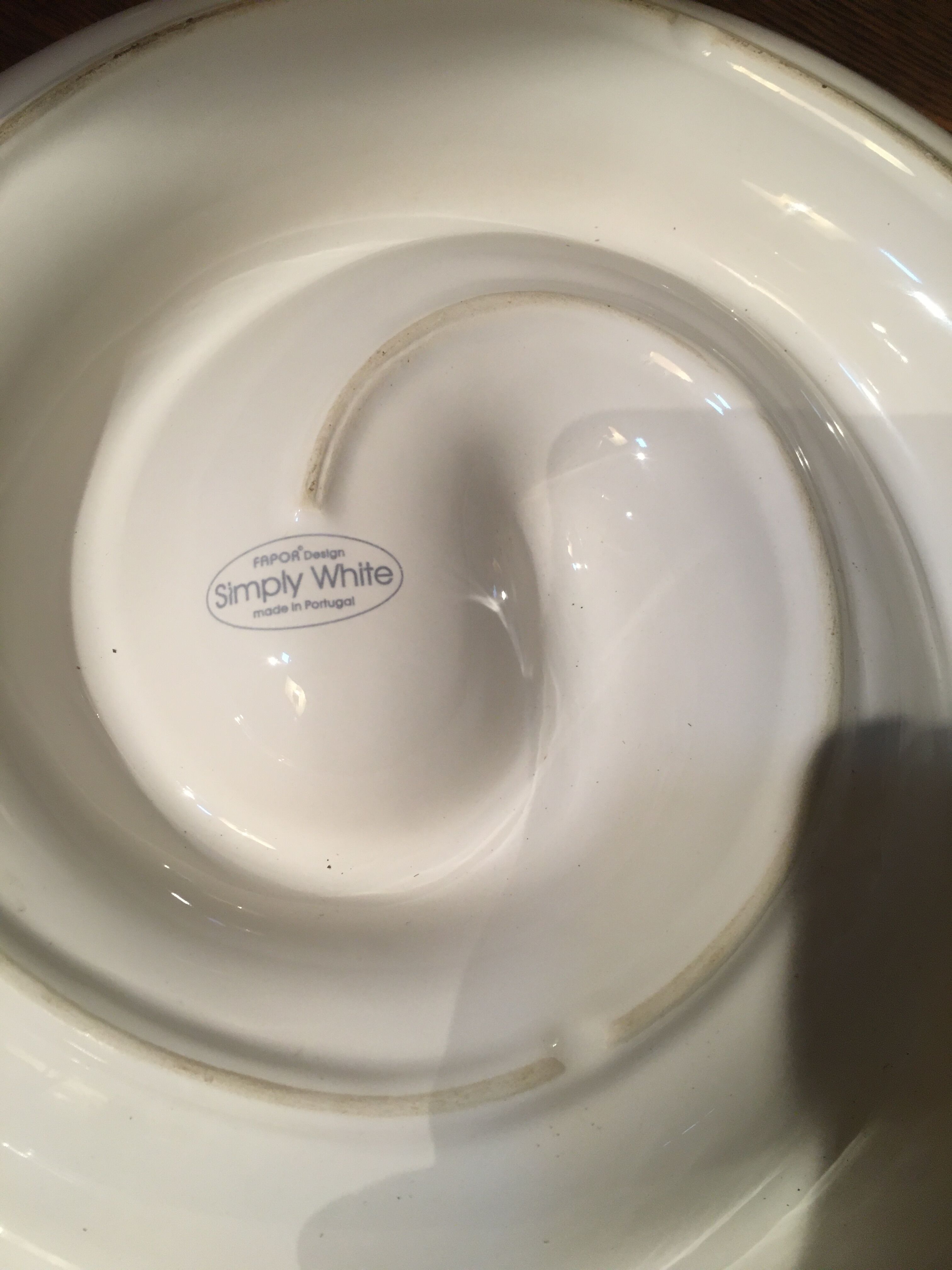 Ceramic dish snail shape