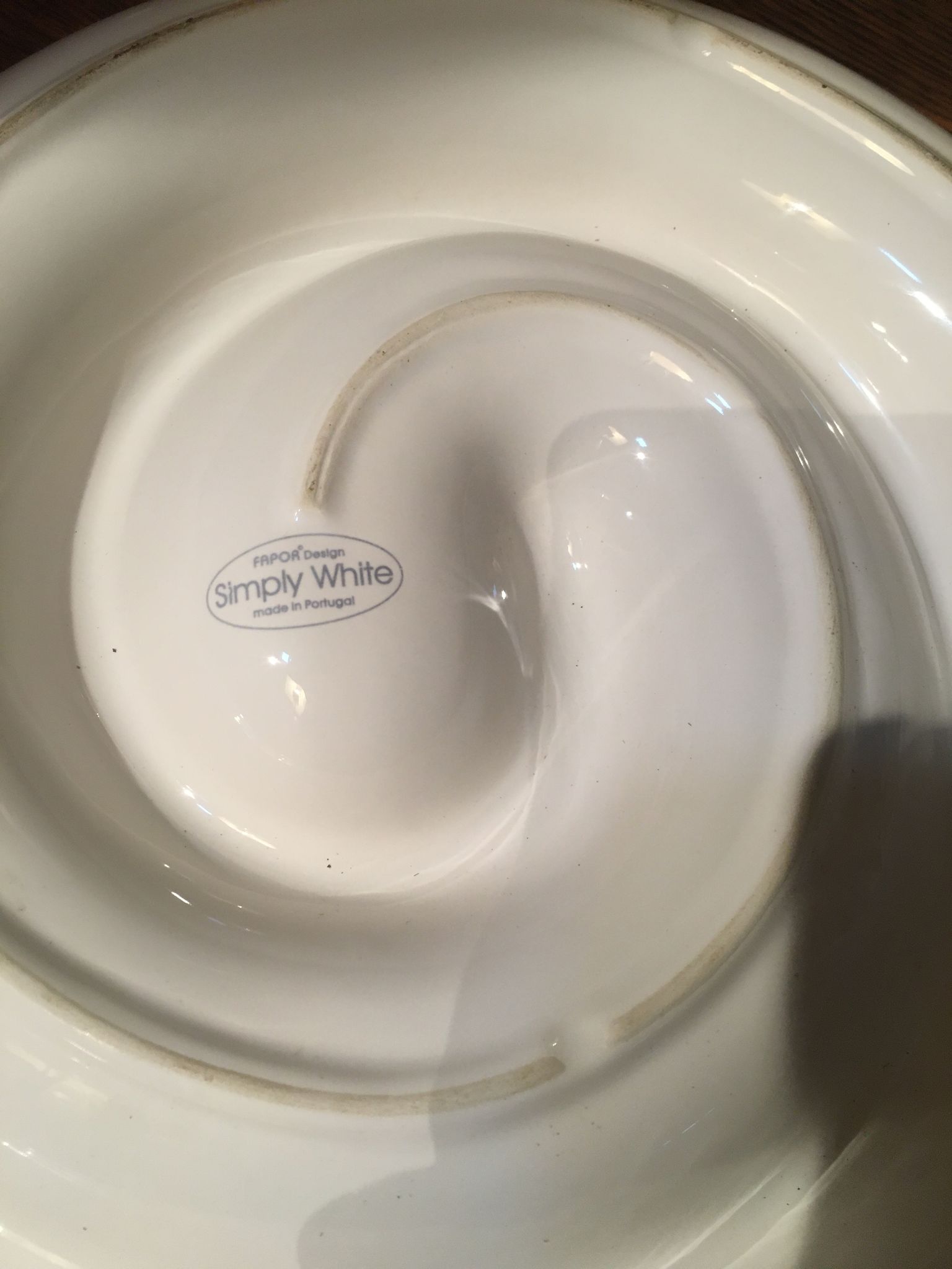 Ceramic dish snail shape