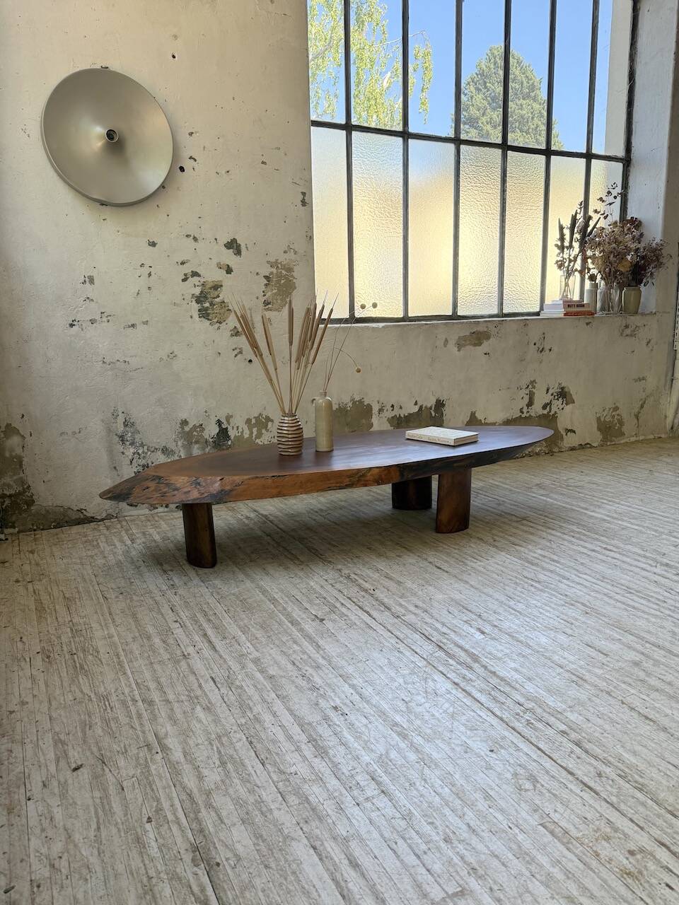 Table basse années 50 plateau bois exotique XXL