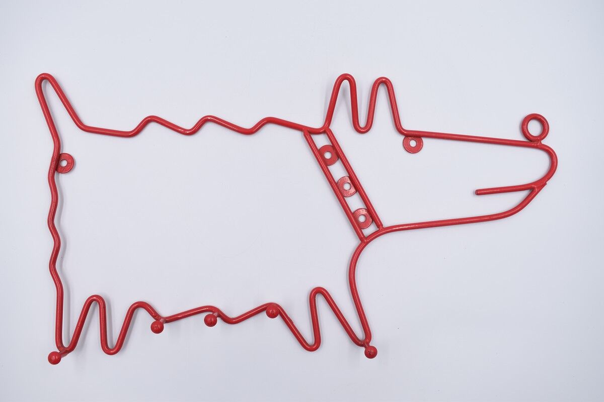 Vintage dog-shaped wall coat holder 90's Ikea red lacquered metal