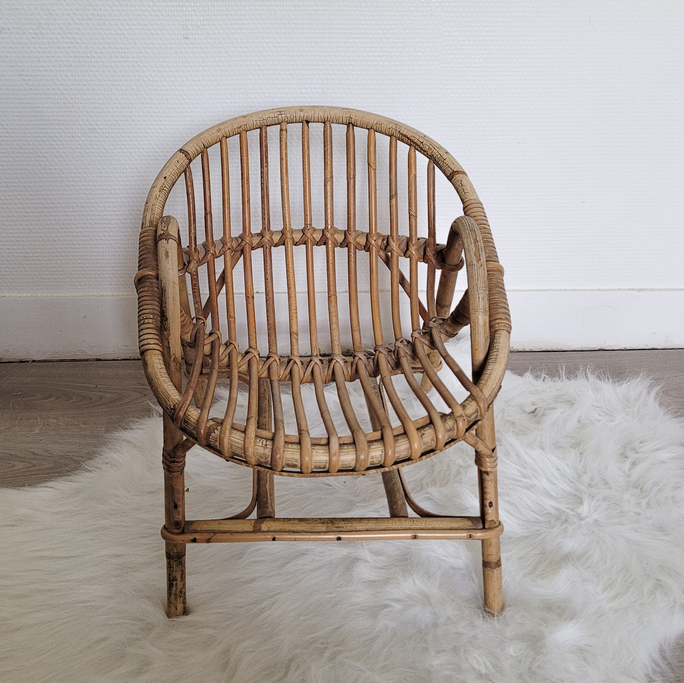 Children's rattan shell chair