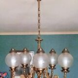Louis Philippe bronze chandelier Height 80 cm max, diameter 47cm, 5 globes diameter 13cm