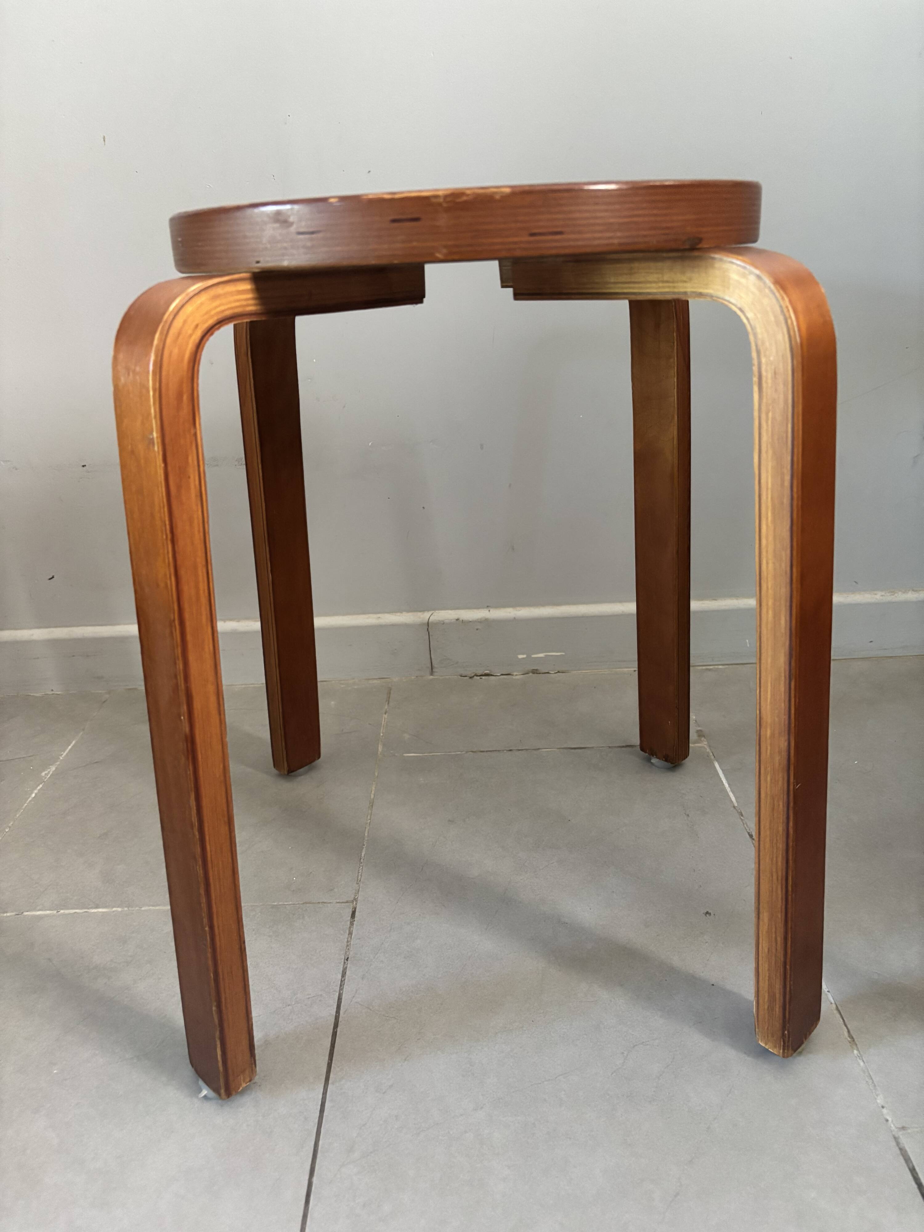 Pair of Artek stools model E60 (rare version with 4 legs), Alvar Aalto