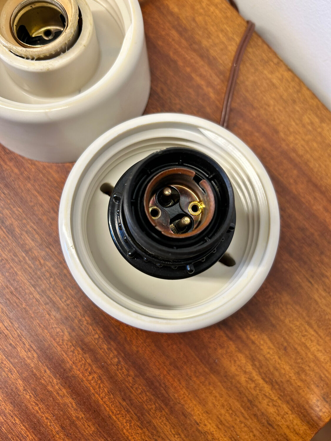 Paire appliques Philips opaline années 60