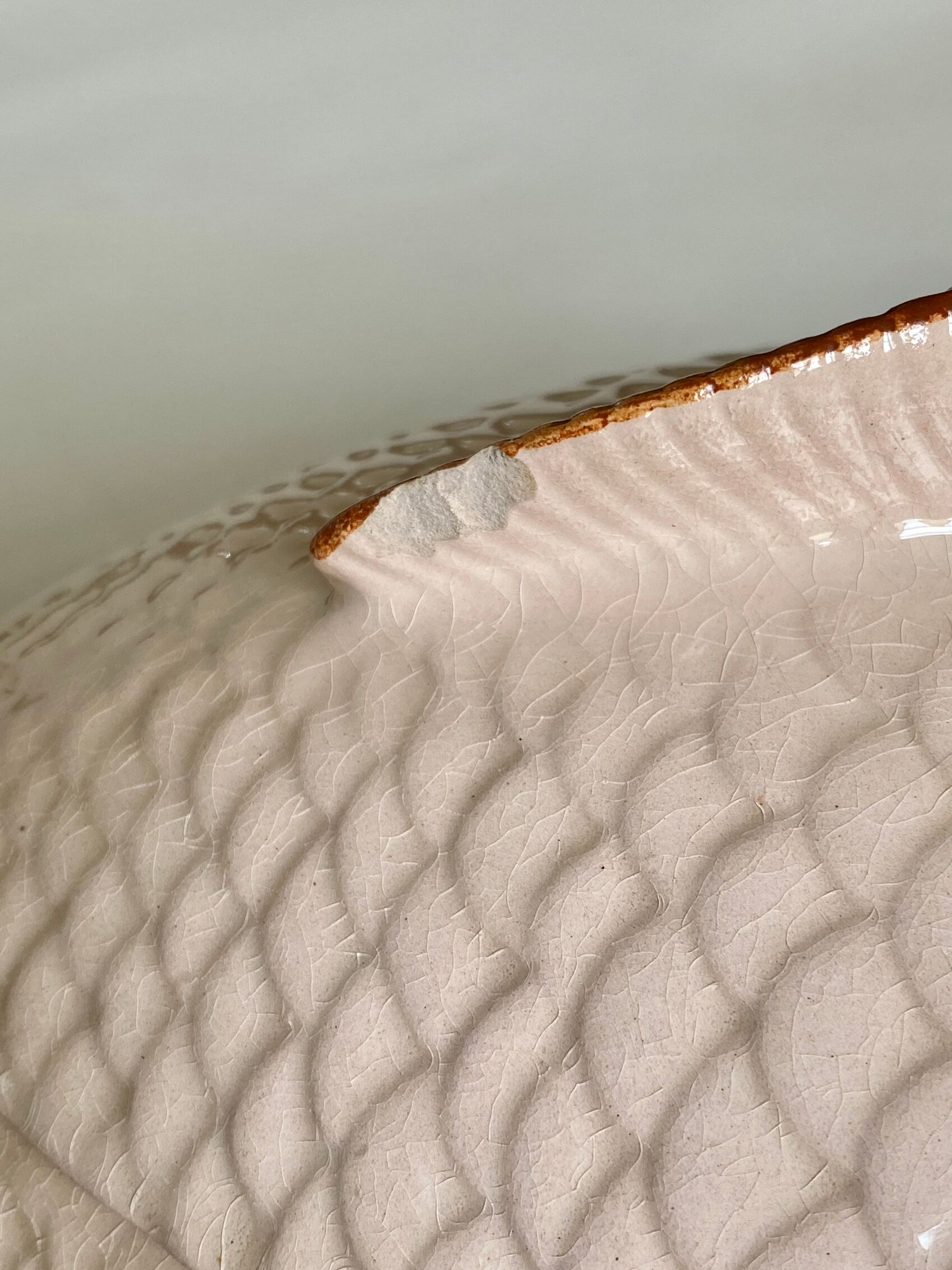 Pink Longwy Fish Service