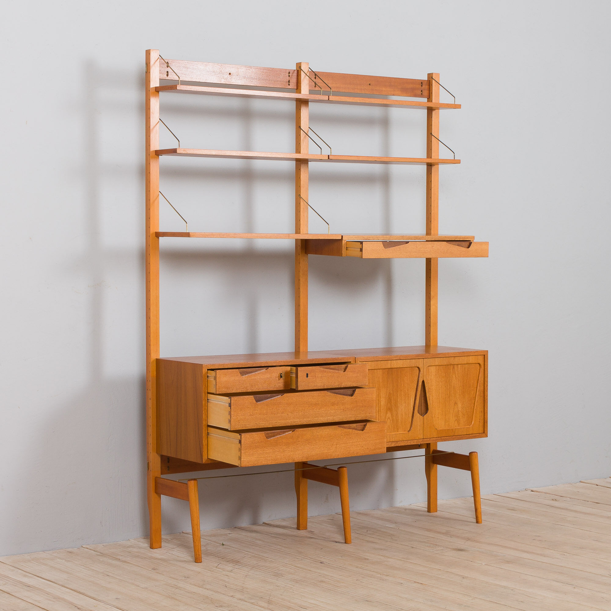 Rival 2 bay teak wall unit with 3 cabinets and 5 shelves by Brodrene Jatogs Norway, Kjell Riise, 196
