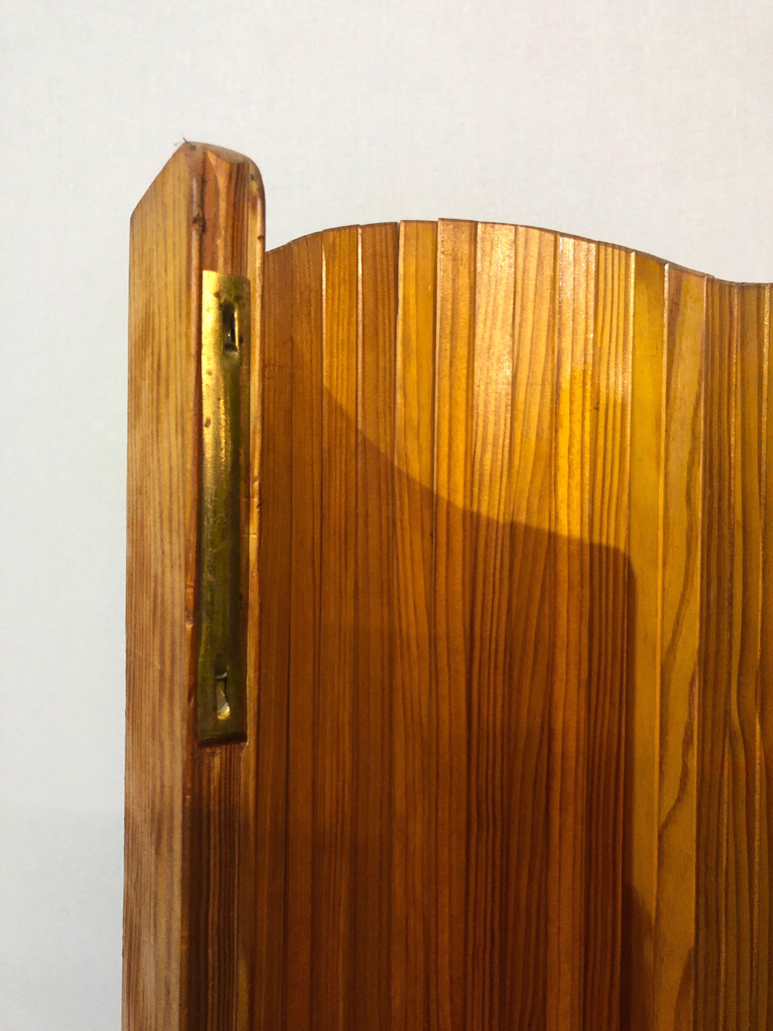 Ancien paravent en bois art deco vague style baumann 1950 en très bon état