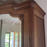 Armoire à glace ancienne de style Napoléon III