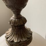 Floral-patterned hanging lamp