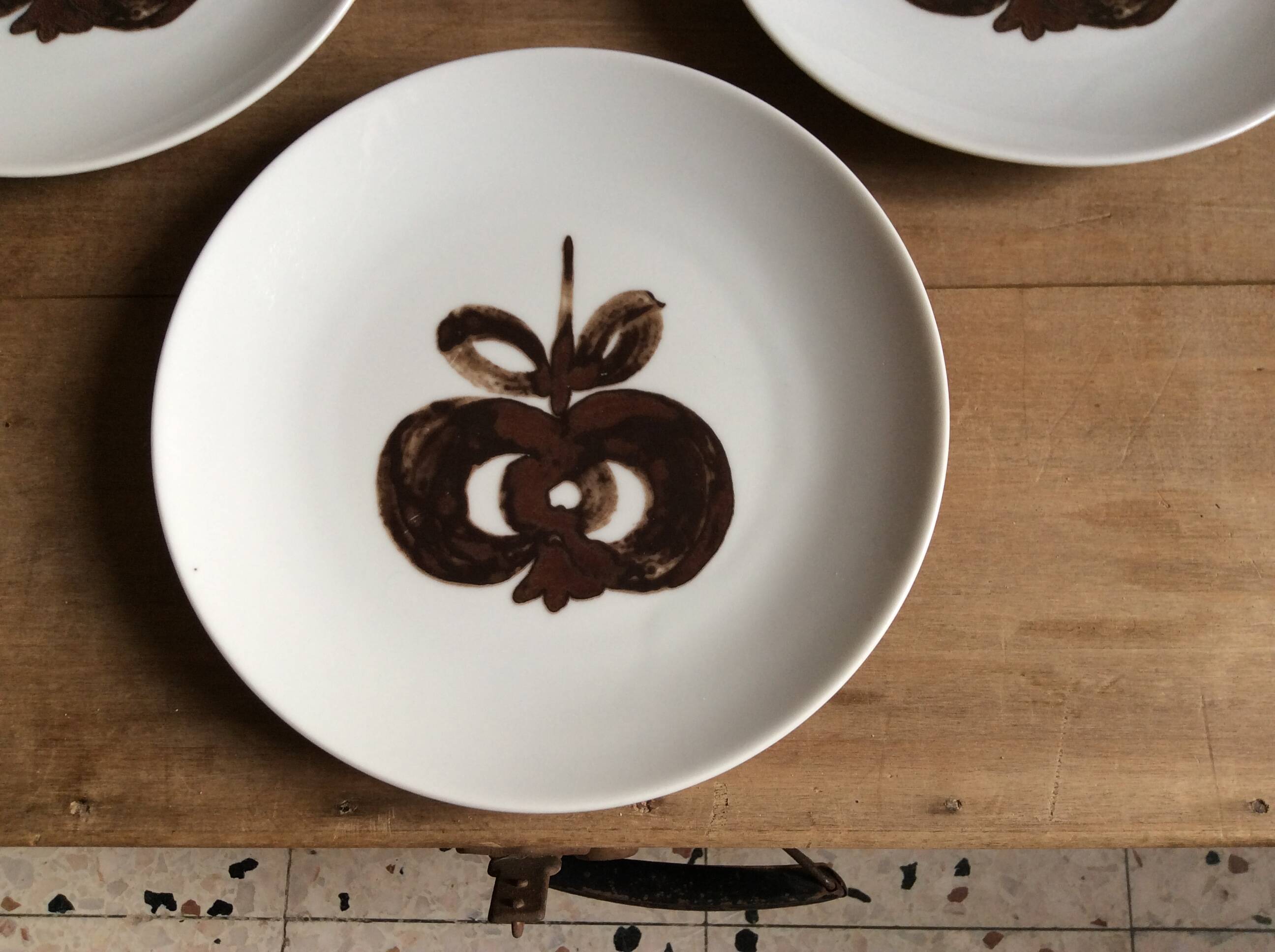 3 desert plates