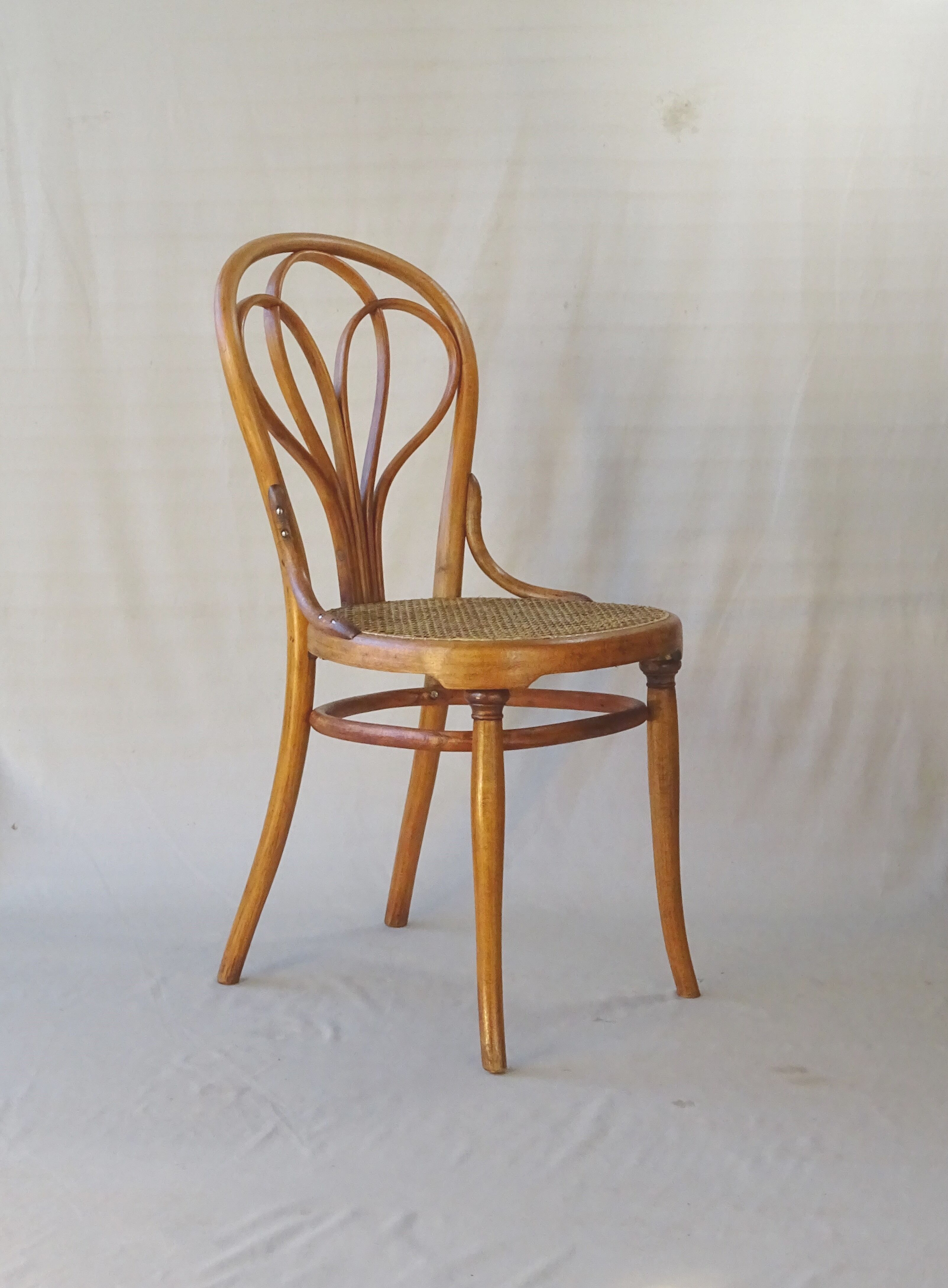 Bistrot de Vienne, chair Thonet N°25 Ca, 1880