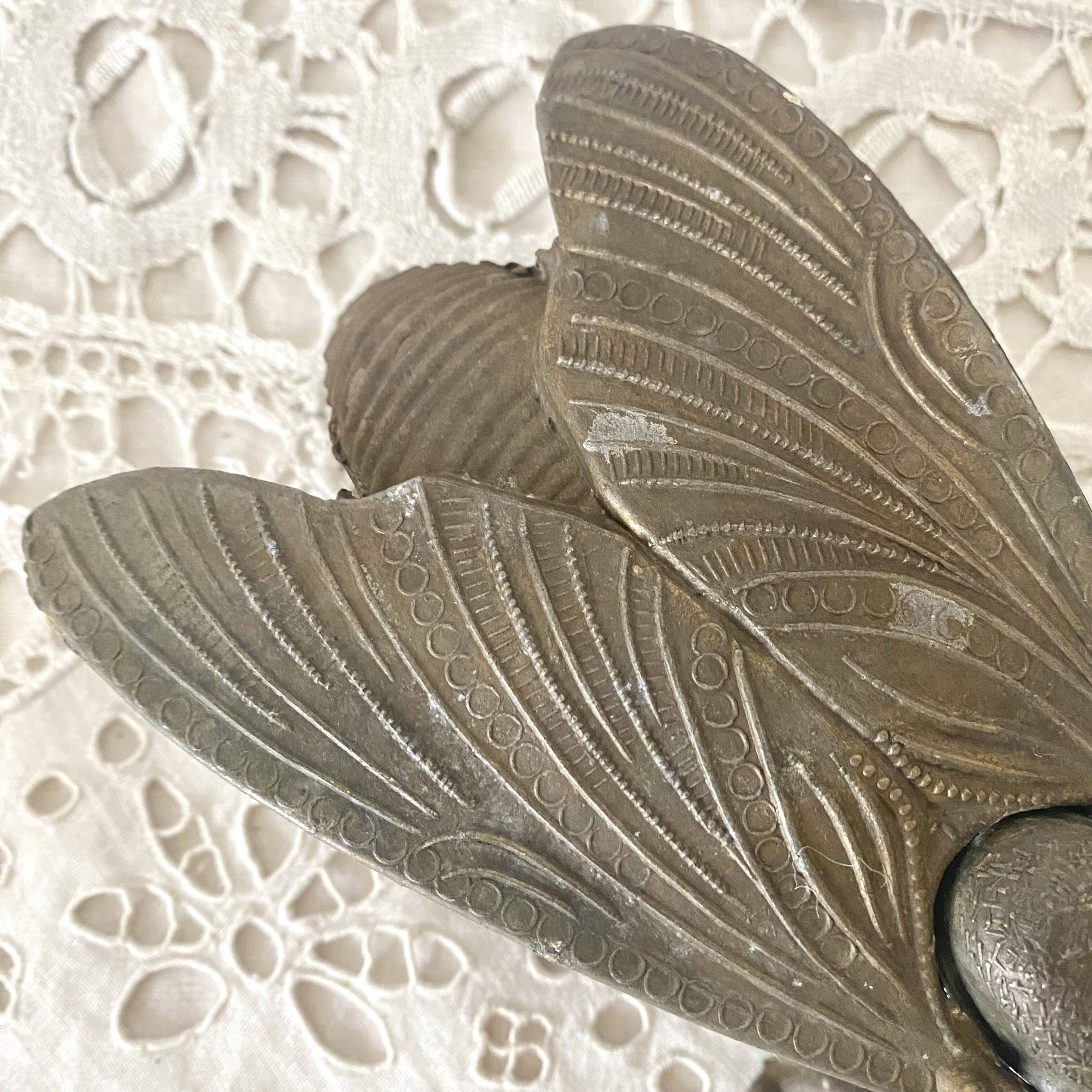 2 cendriers insectes mouches en métal années 50-60