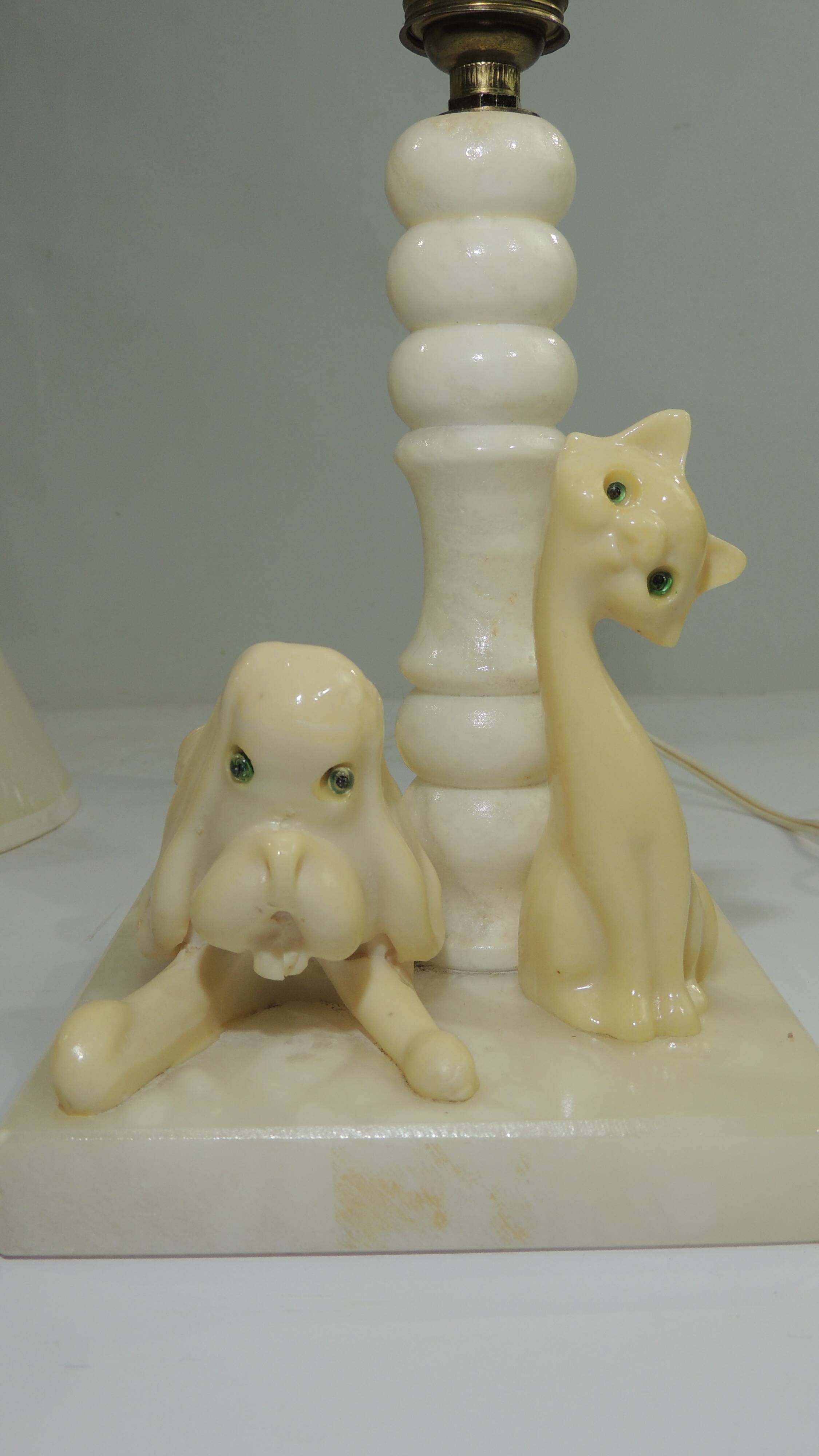 Marble table lamp/animal decor/dog and cat/vintage