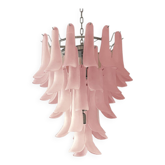 Lustre en cascade en verre de murano rose givré « selle »