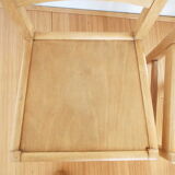 2 chaises en bois type reconstruction