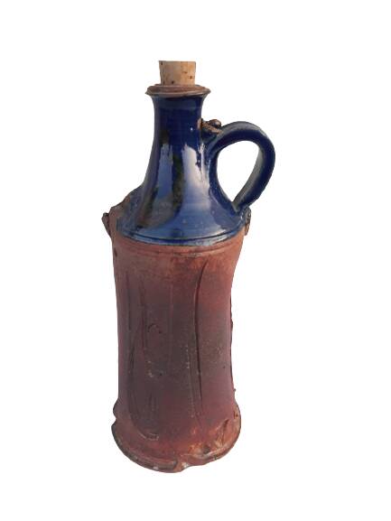 Bouteille en terre cuite