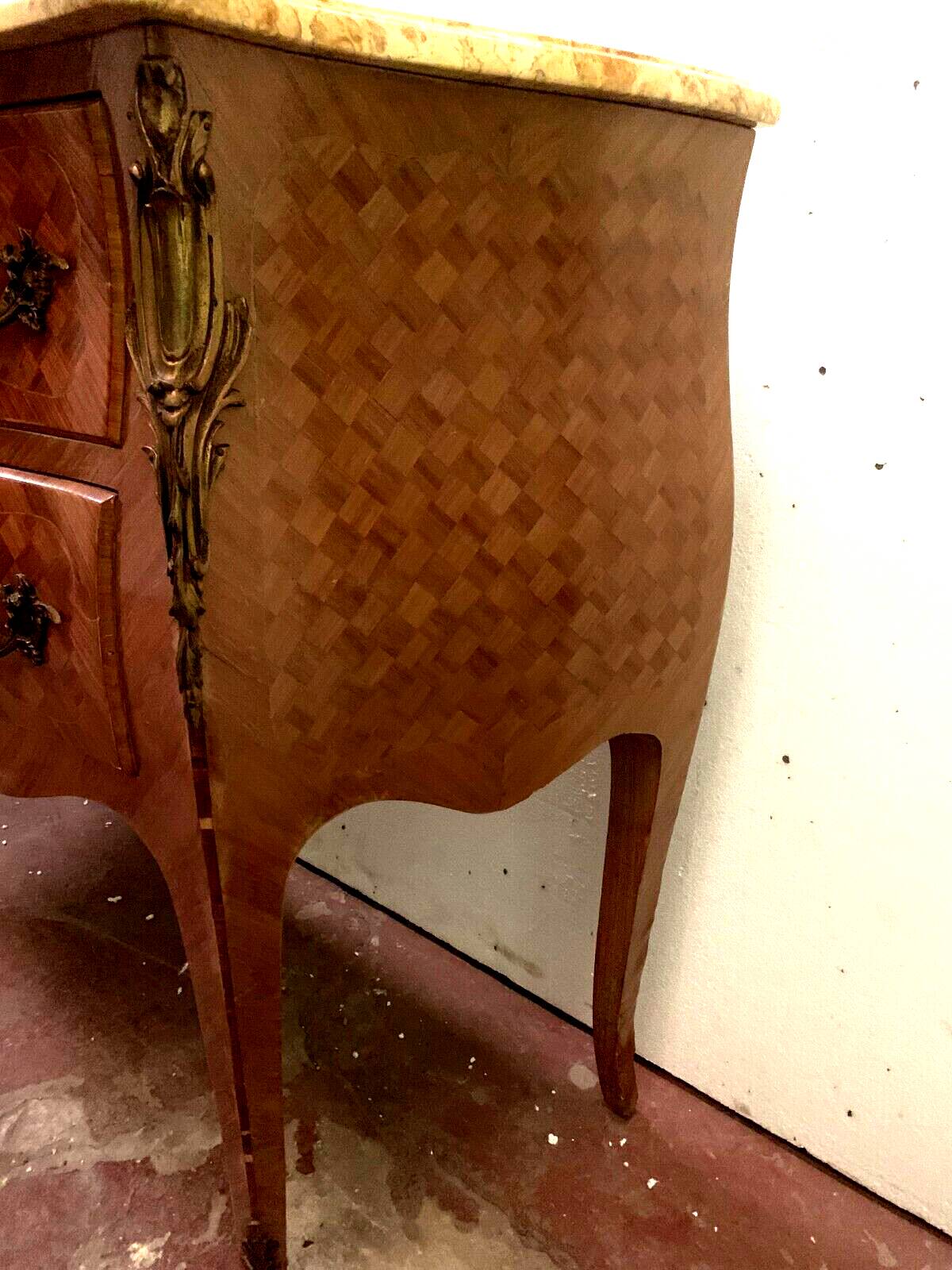 Curved Louis XV style chest of drawers 20th century marble top