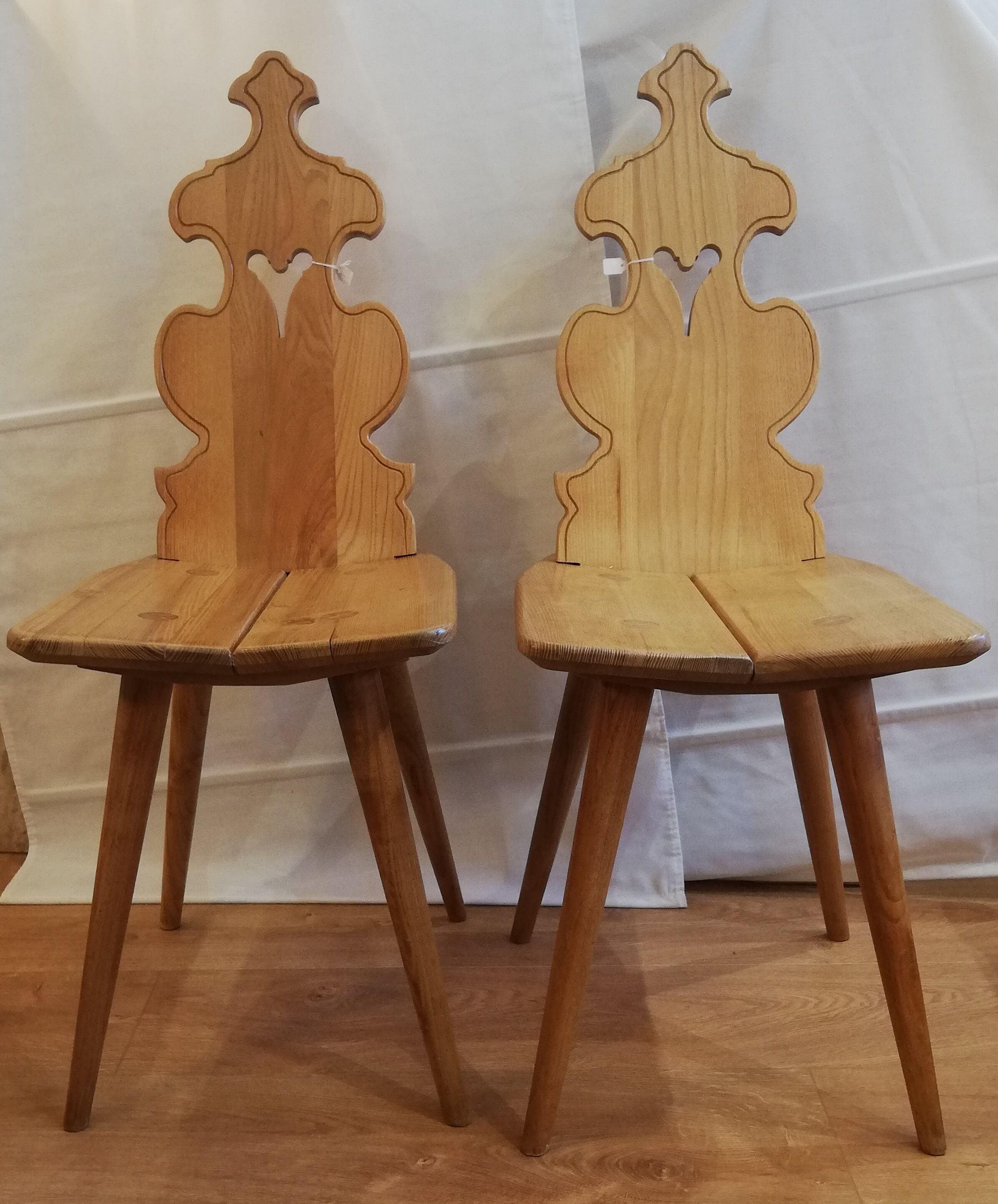 Pair of alsatian chairs