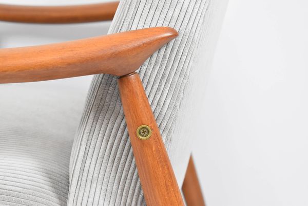 Célèbre Fauteuil Vintage ''Kedzior'', entièrement restauré, Gris CORD